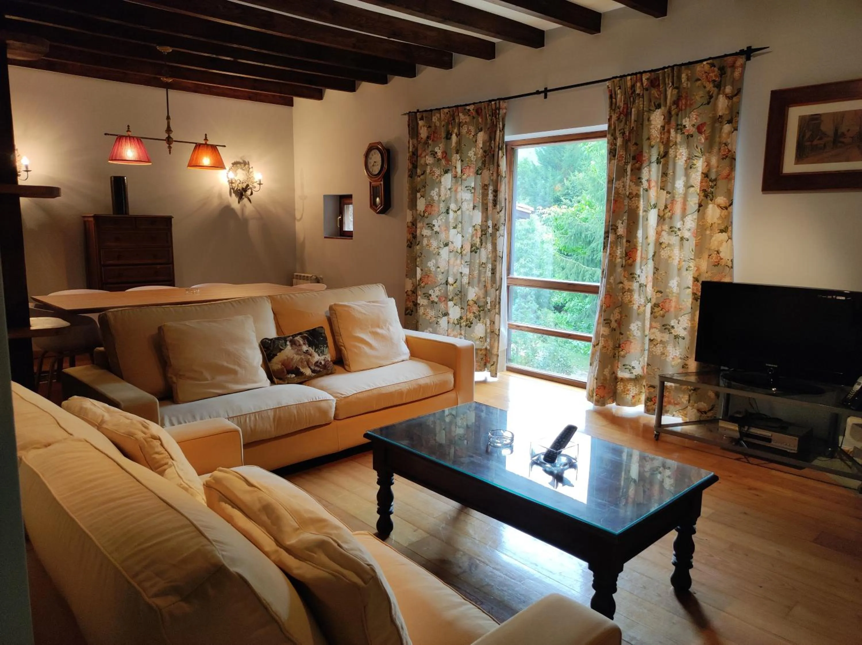 Living room in Viviendas Rurales El Covaju