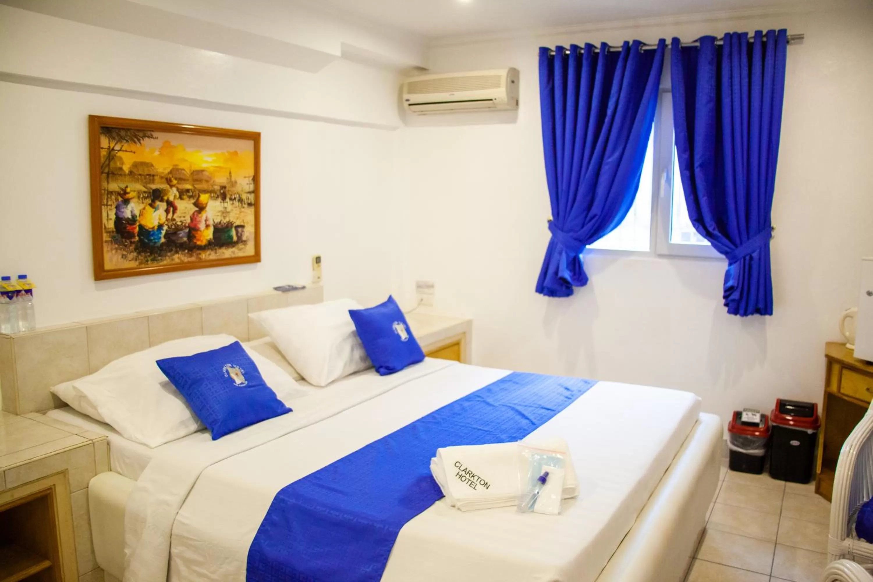 Bed in Clarkton Hotel Apartment