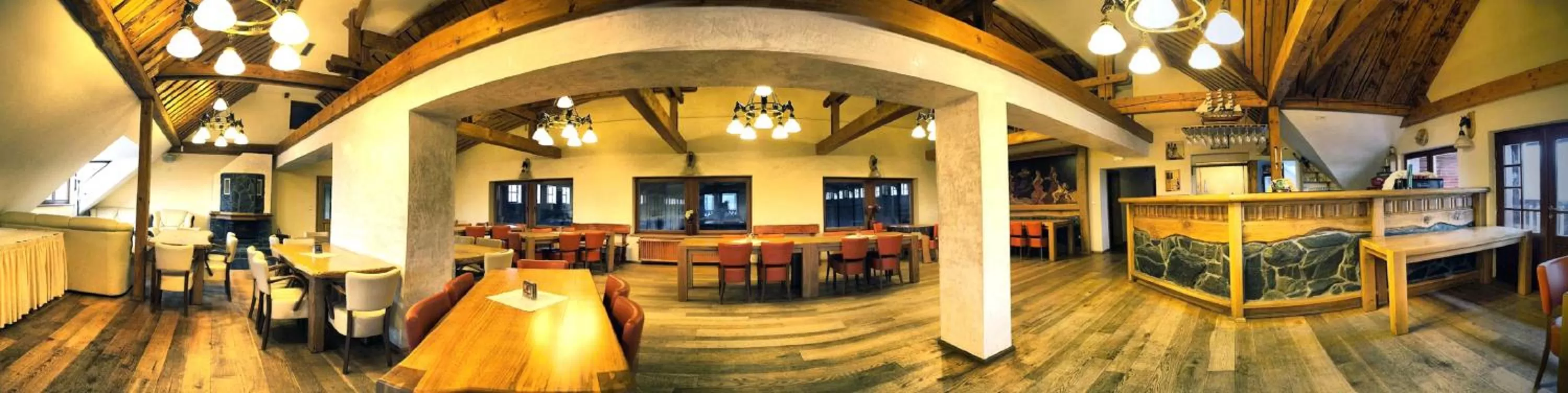 Restaurant/places to eat in Hotel Farma Vysoká