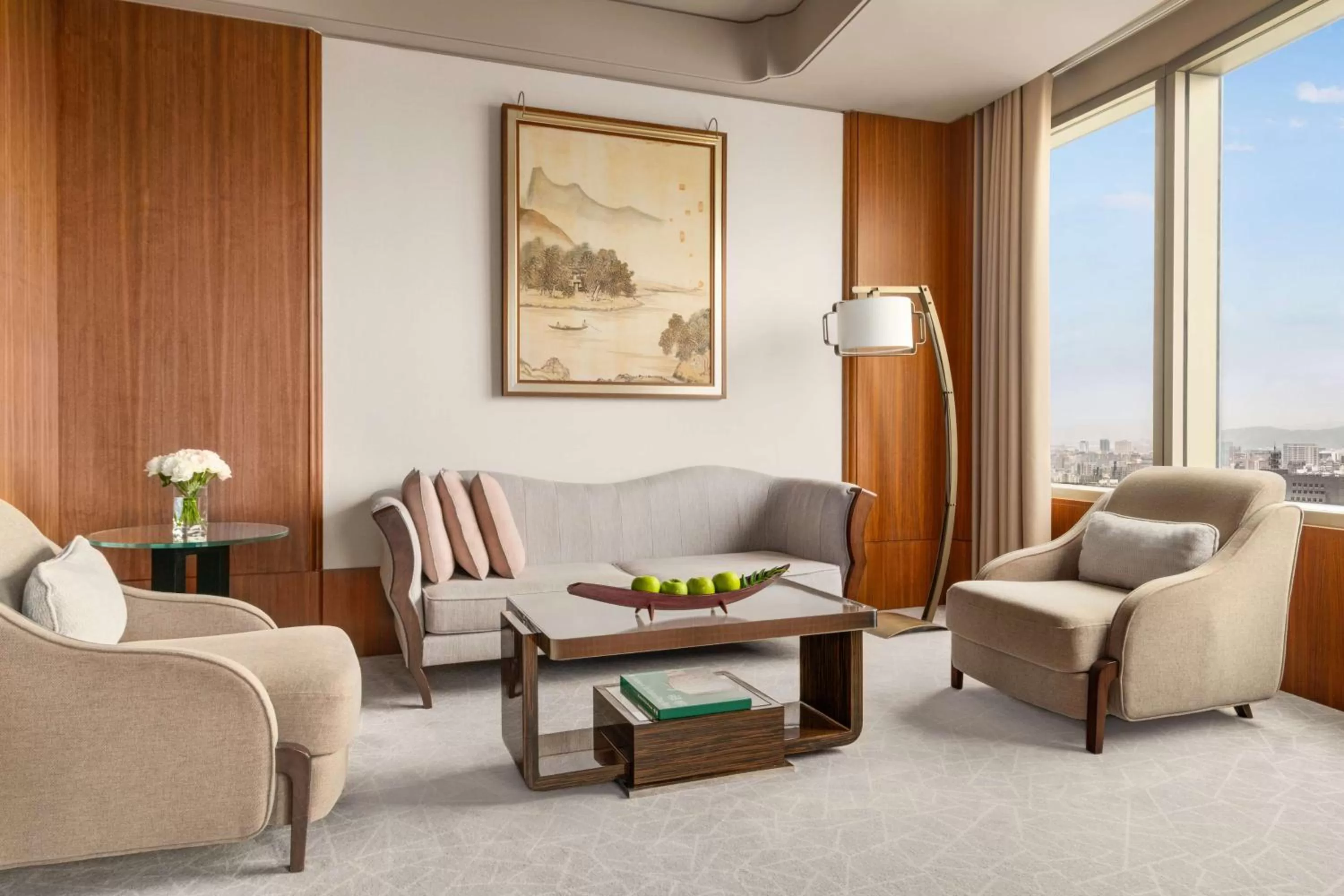 Living room in Shangri-La Far Eastern, Taipei