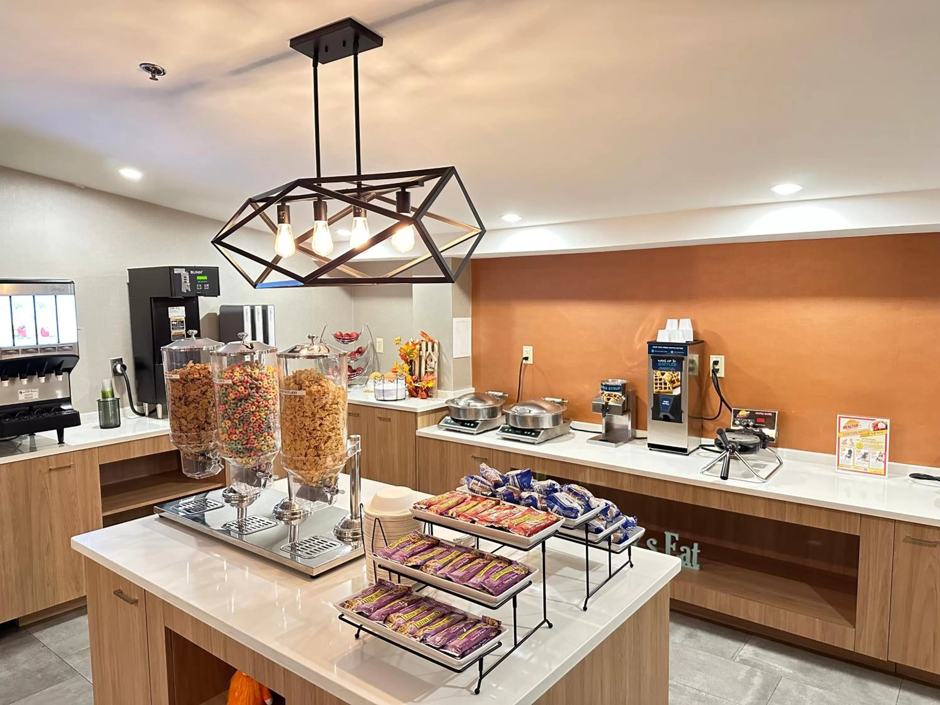 Coffee/tea facilities in Clarion Inn Nashua