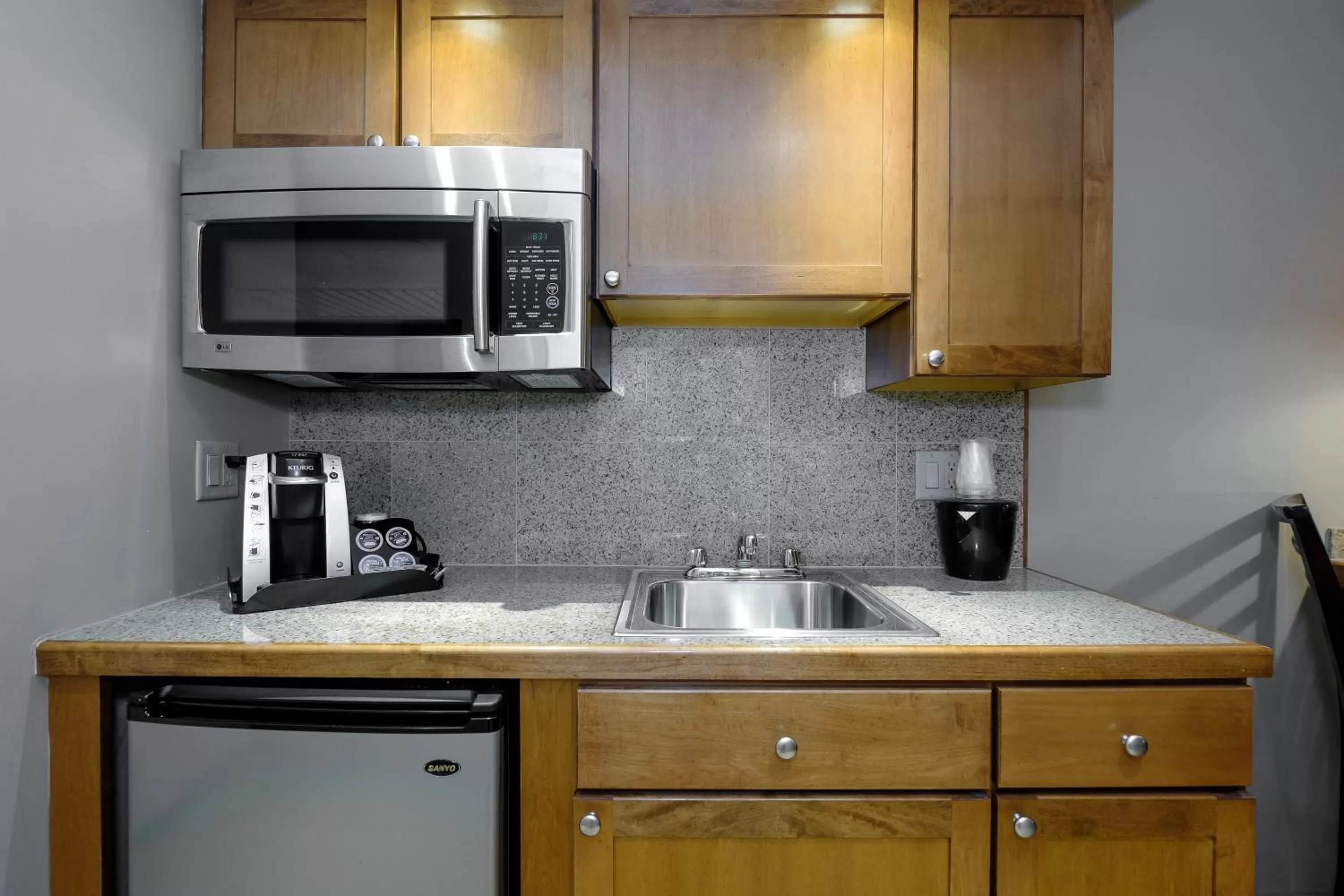 Photo of the whole room in Red Roof Inn and Suites Herkimer