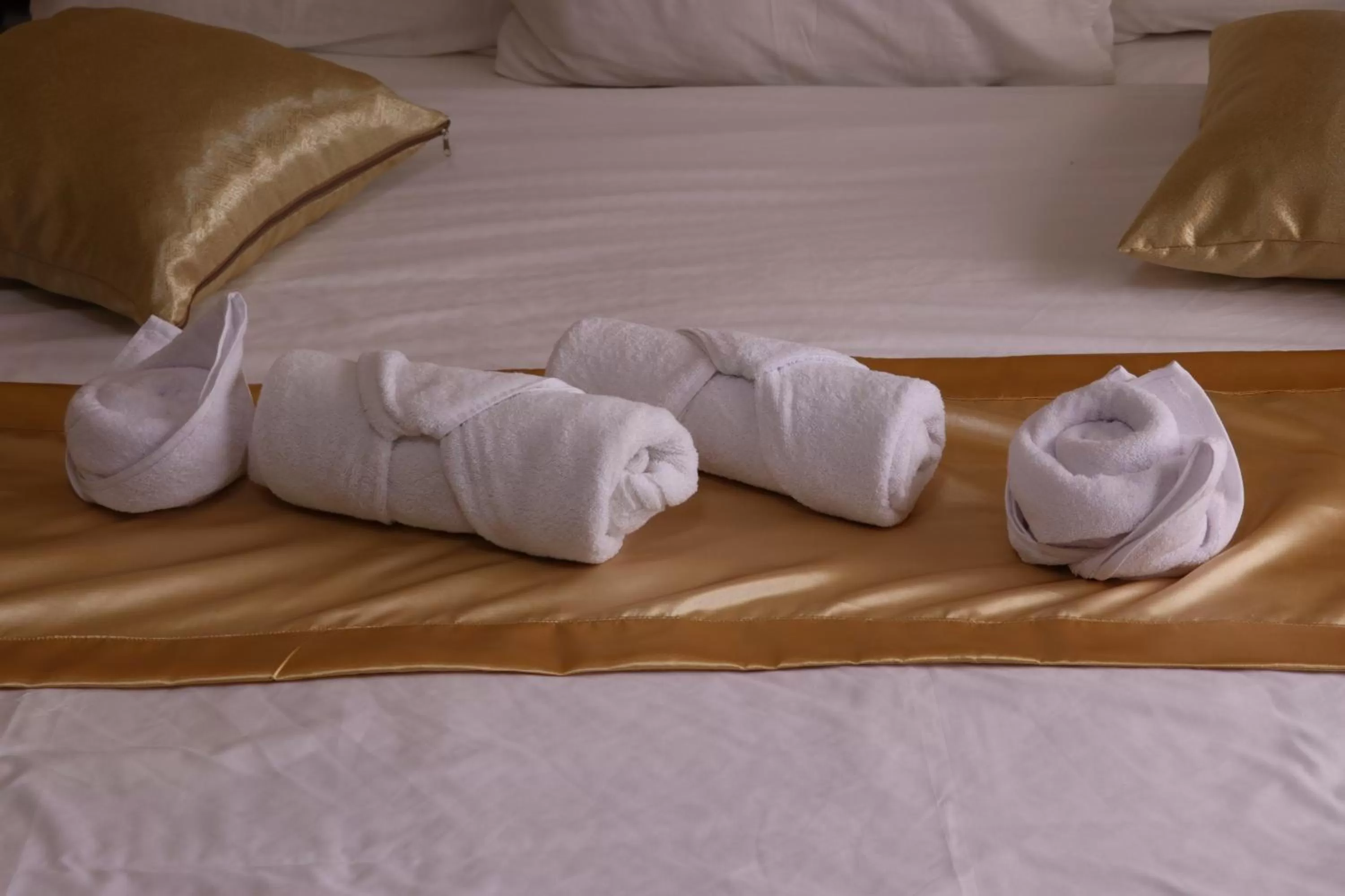 Bed in Al Jamal Suites