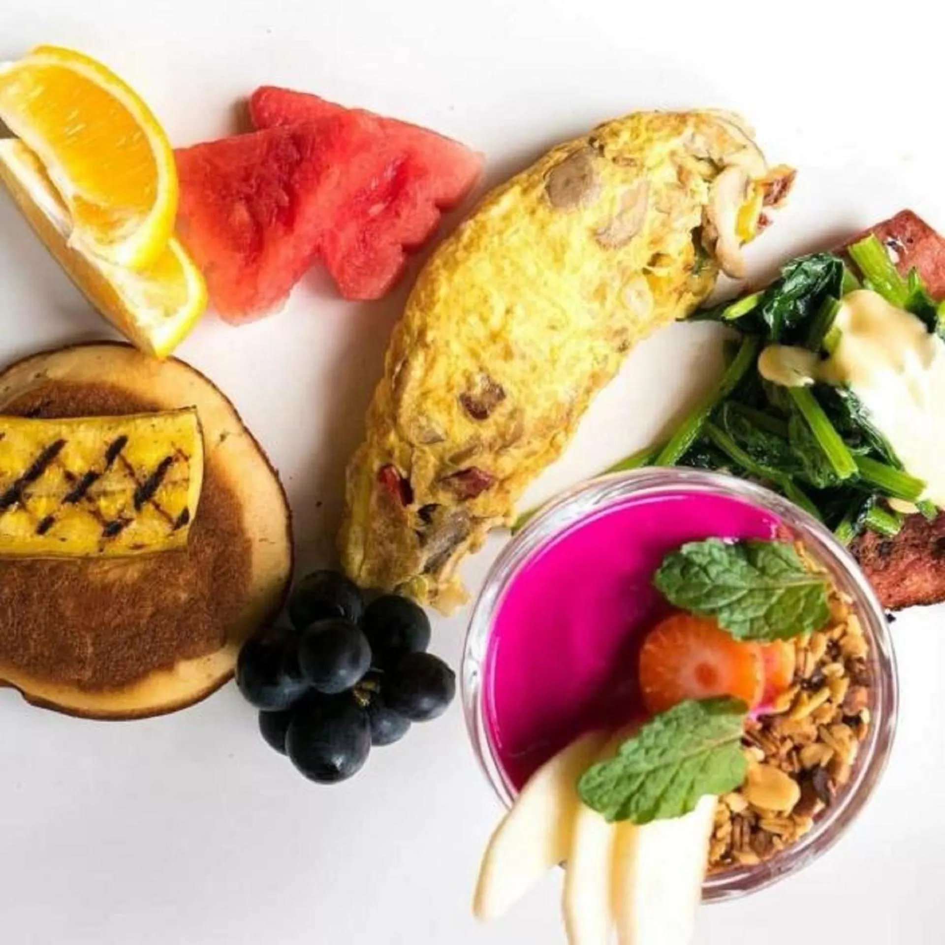 Food and drinks in Zest Legian by Swiss-Belhotel International