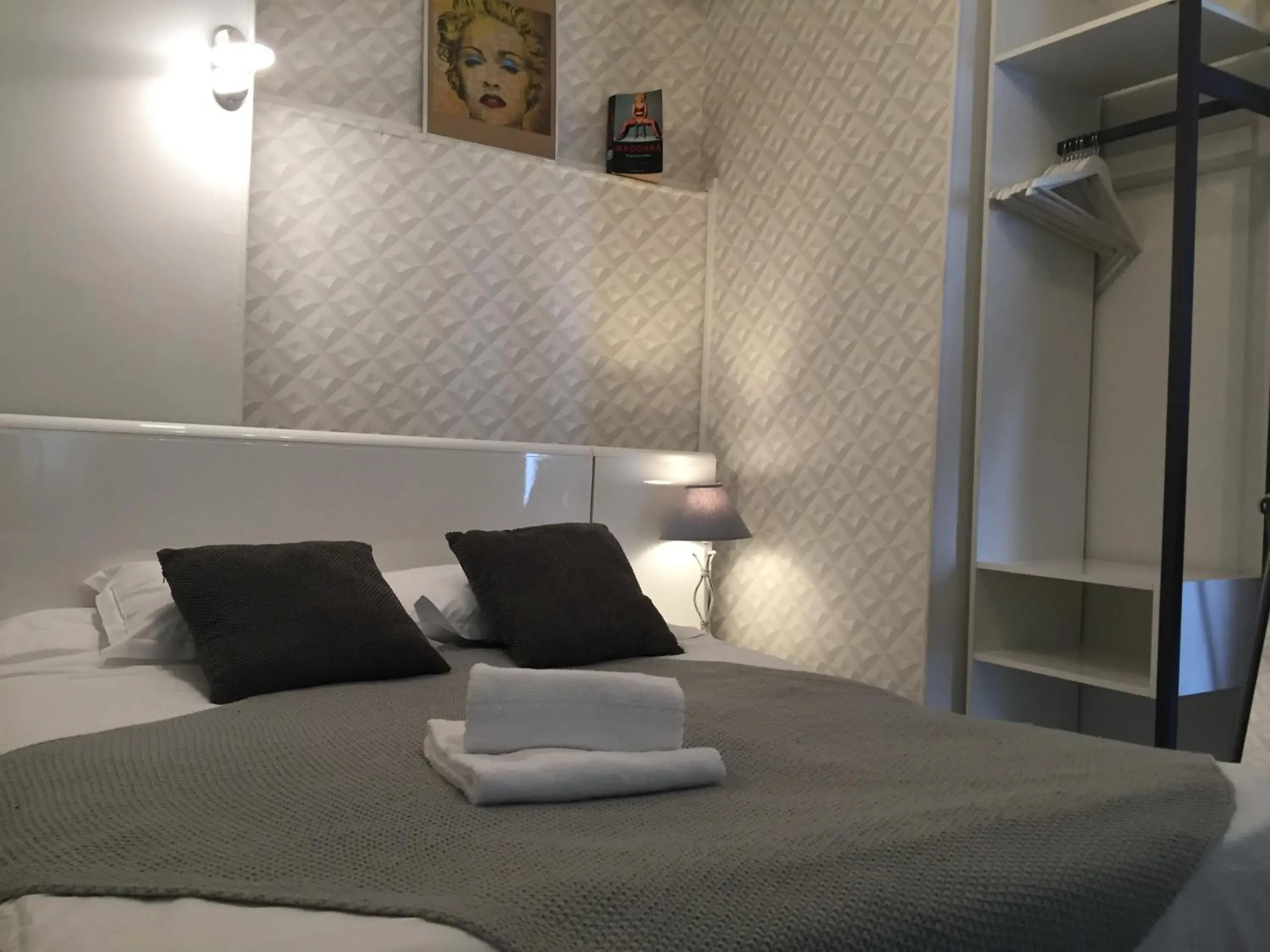 Classic Family Room in Hotel des Dames Classic Family Room in Hotel des Dames