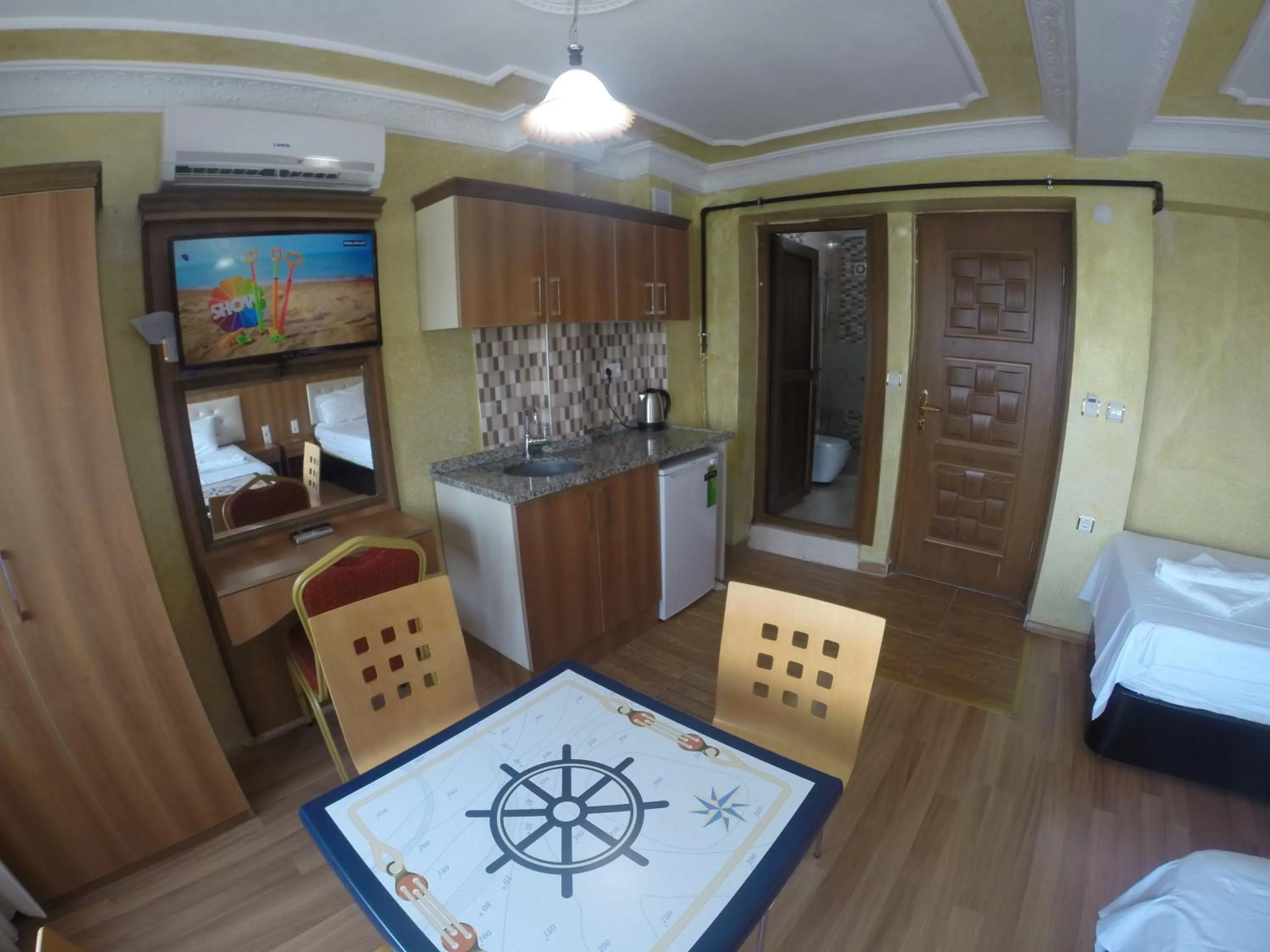 Coffee/tea facilities in Arat Apartments