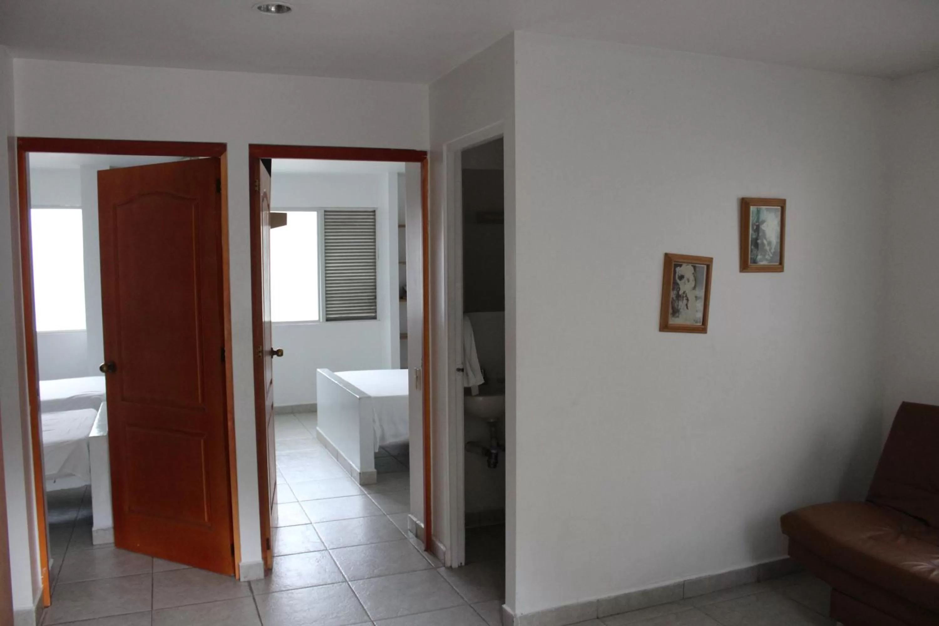 Photo of the whole room in Rio Escondido