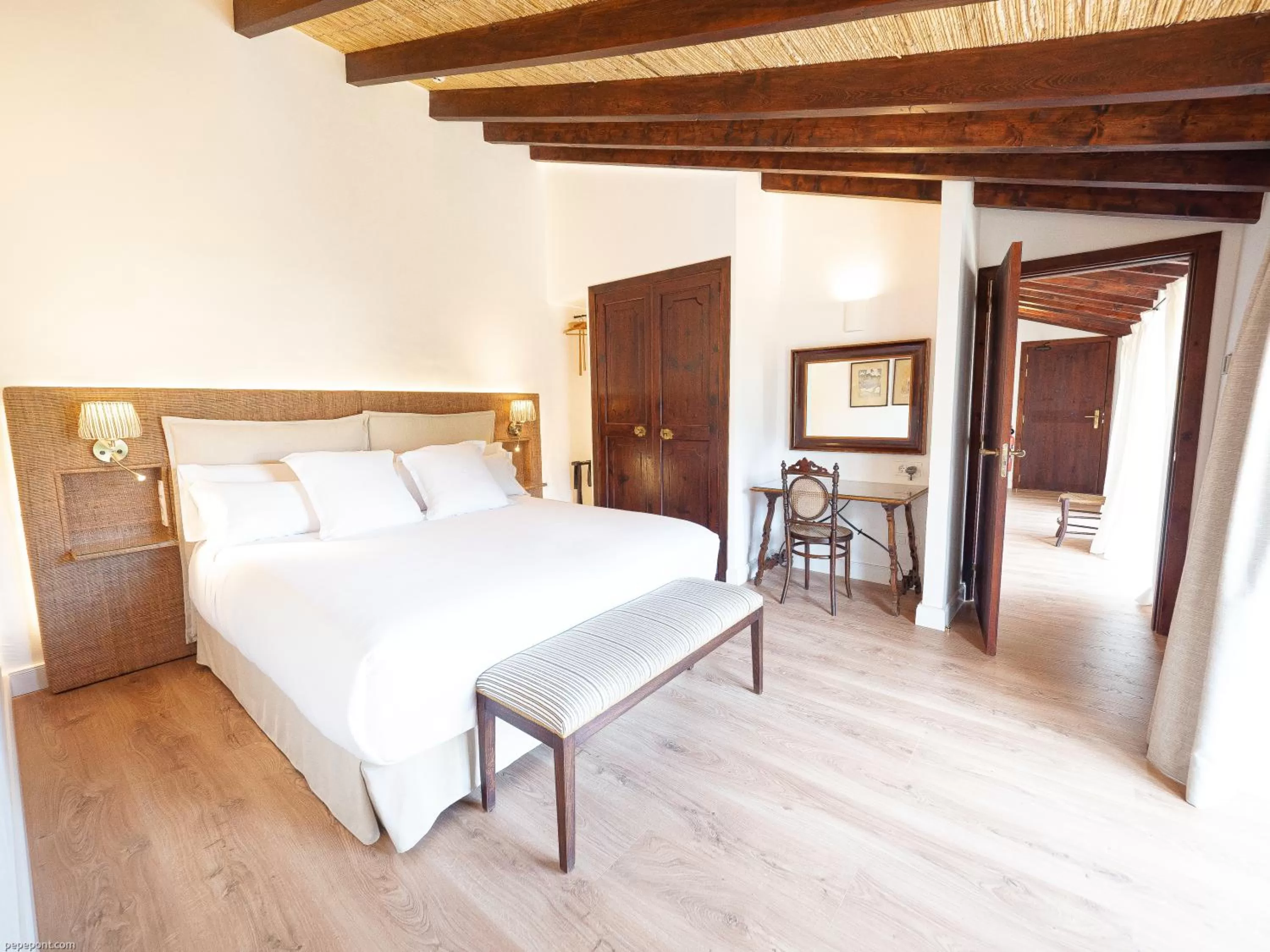 Bed in Ca'n Puig de Sòller