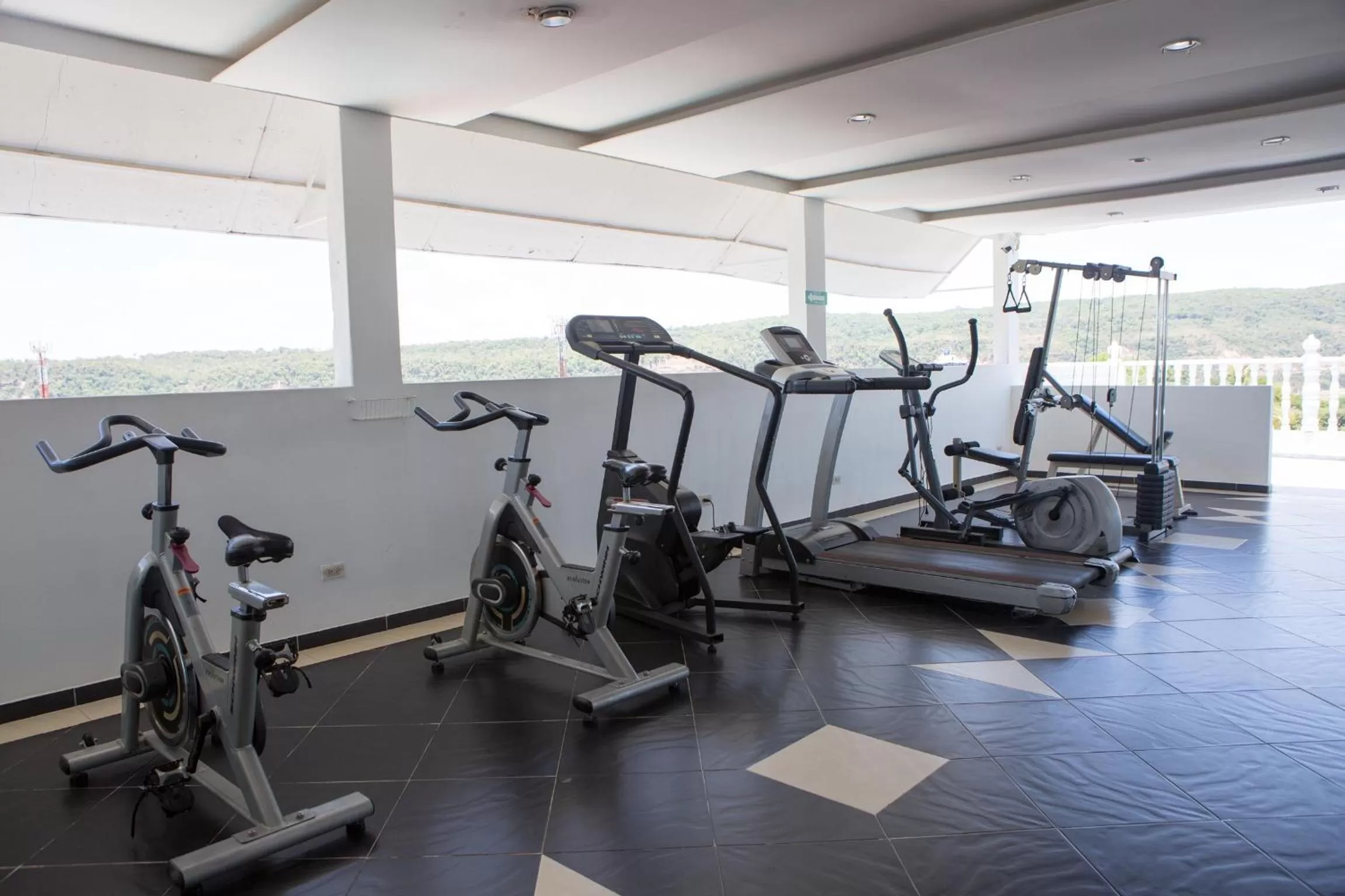 Fitness centre/facilities, Fitness Center/Facilities in Hotel Anamichu Suites