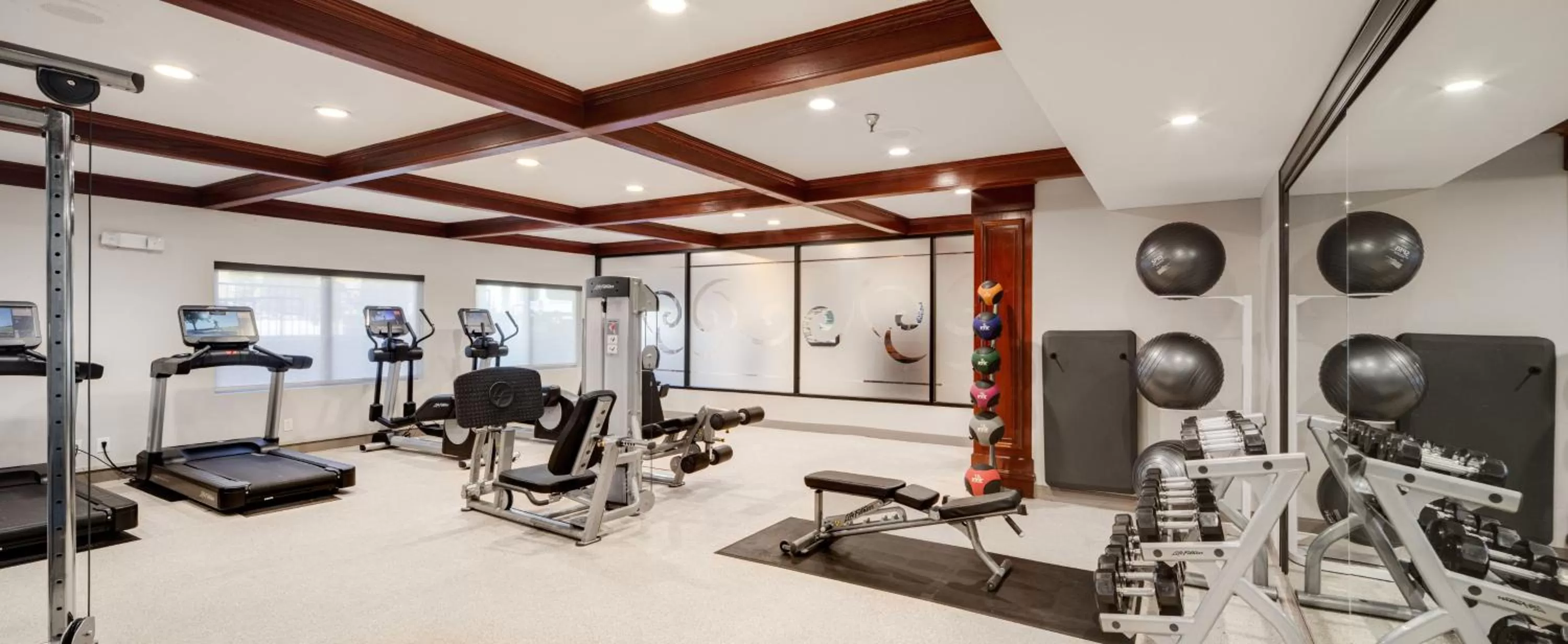 Fitness centre/facilities in Ayres Hotel Costa Mesa Newport Beach