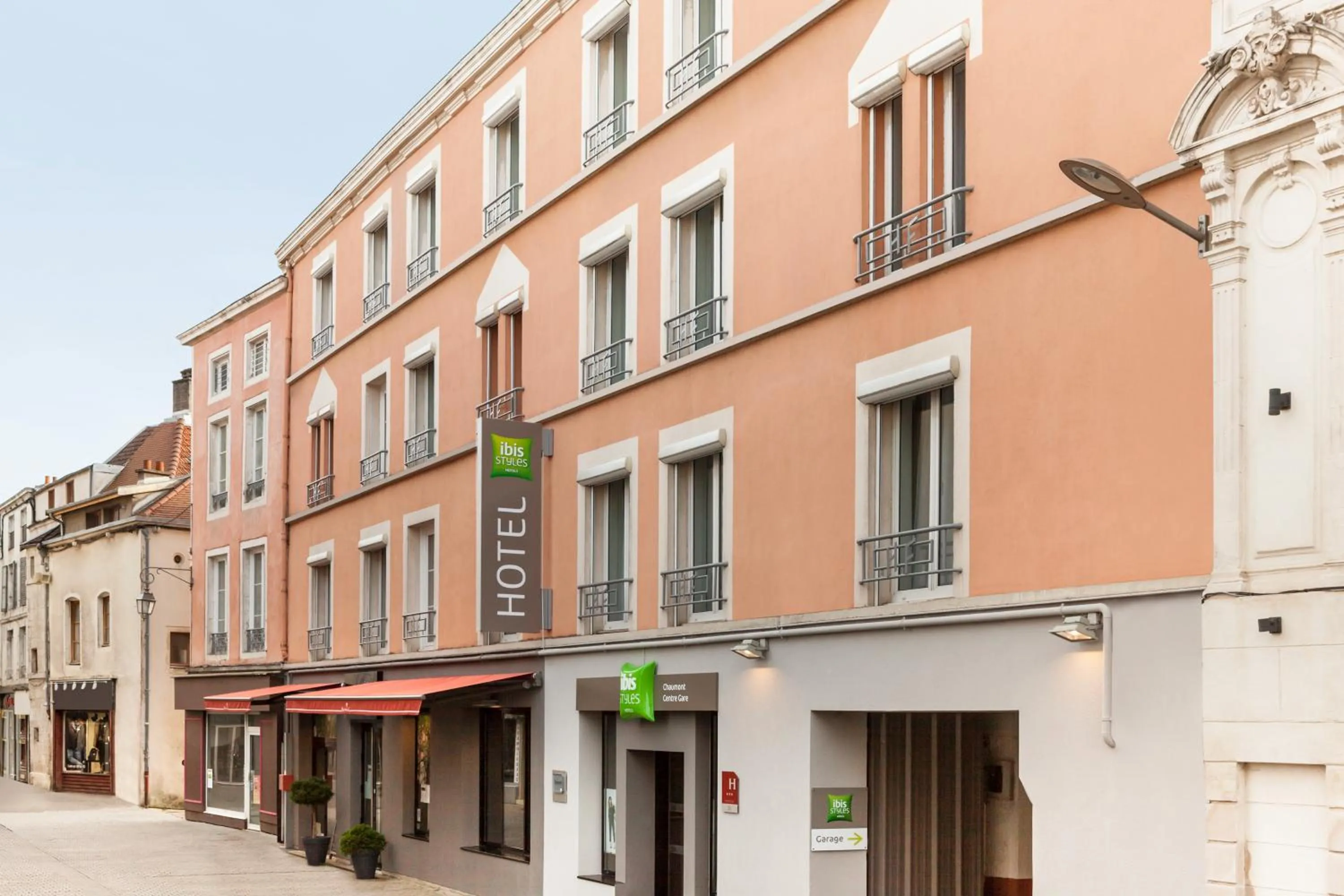 Property building in ibis Styles Chaumont Centre Gare