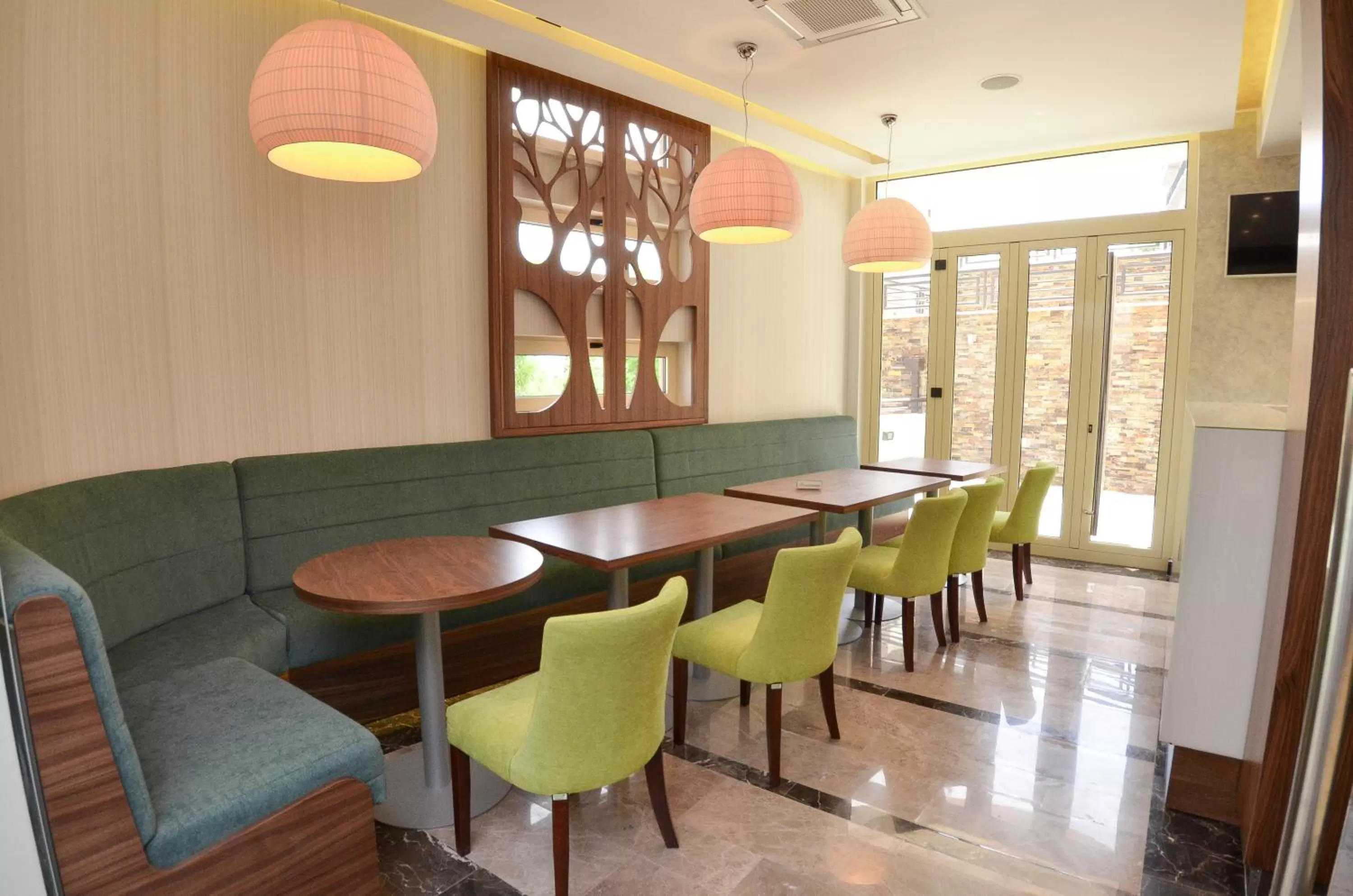 Day, Lounge/Bar in Hotel Atina