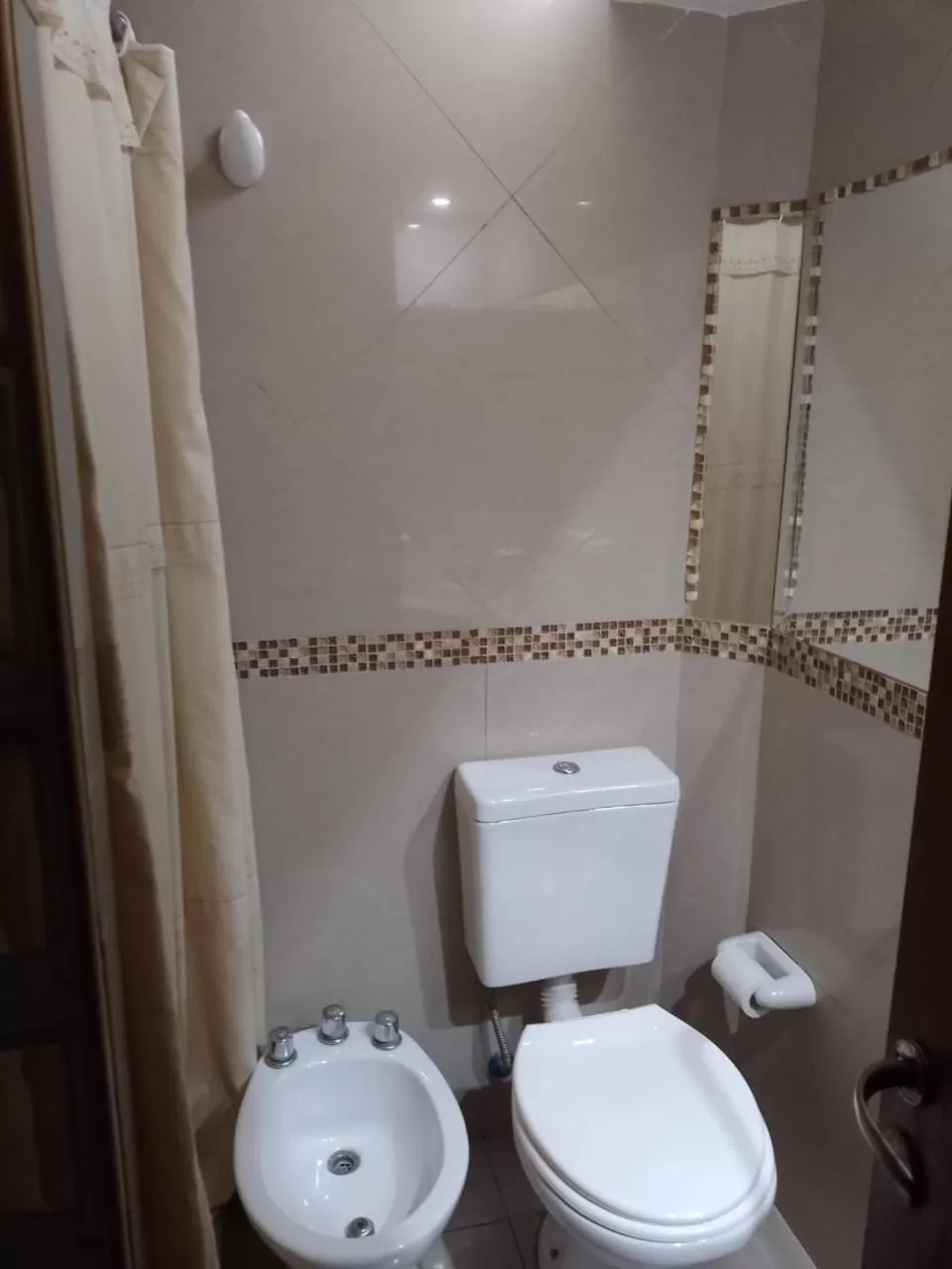 Bathroom in Lorenzo Suites Hotel