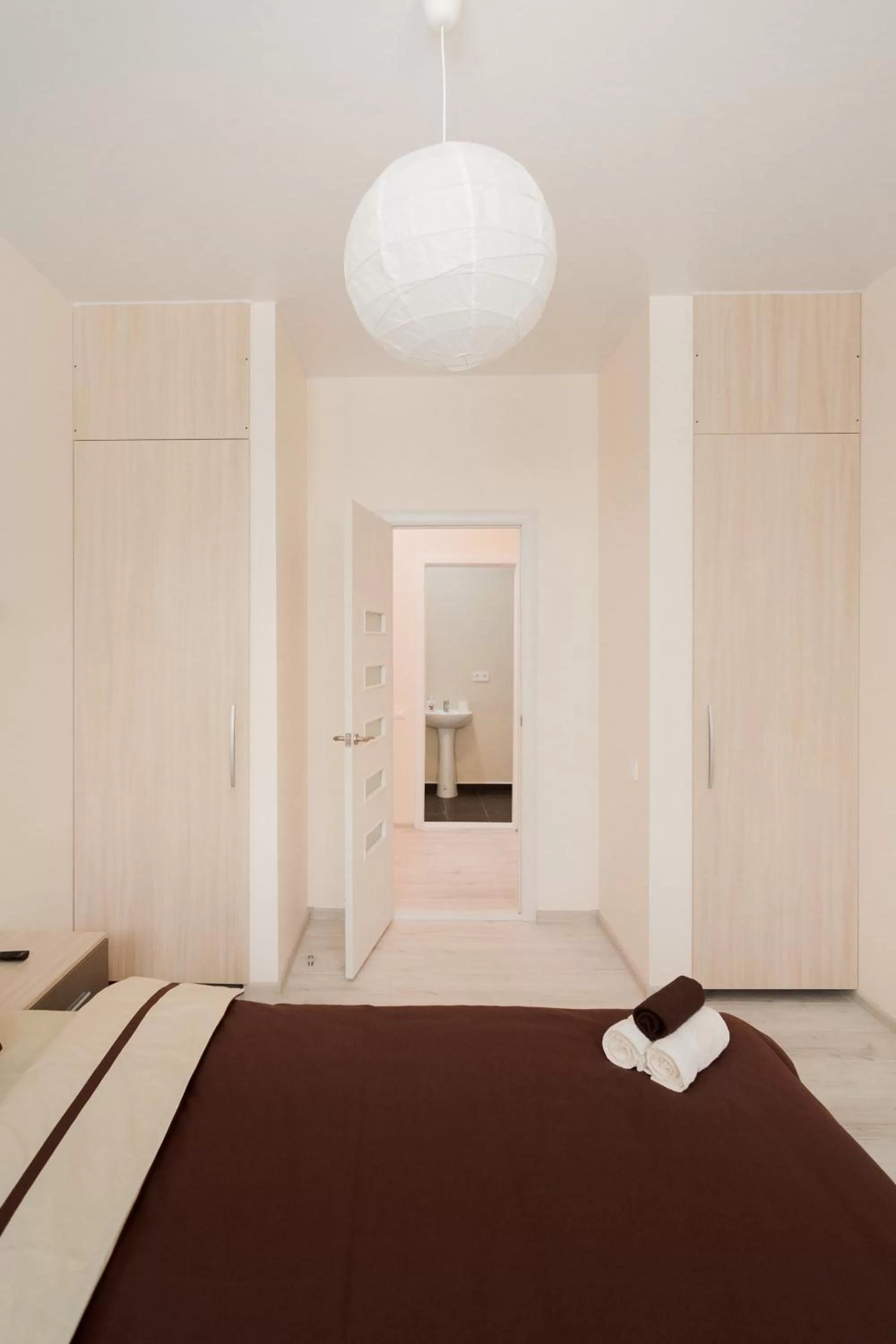 Shower, Bed in Apartments near Deribasovskaya