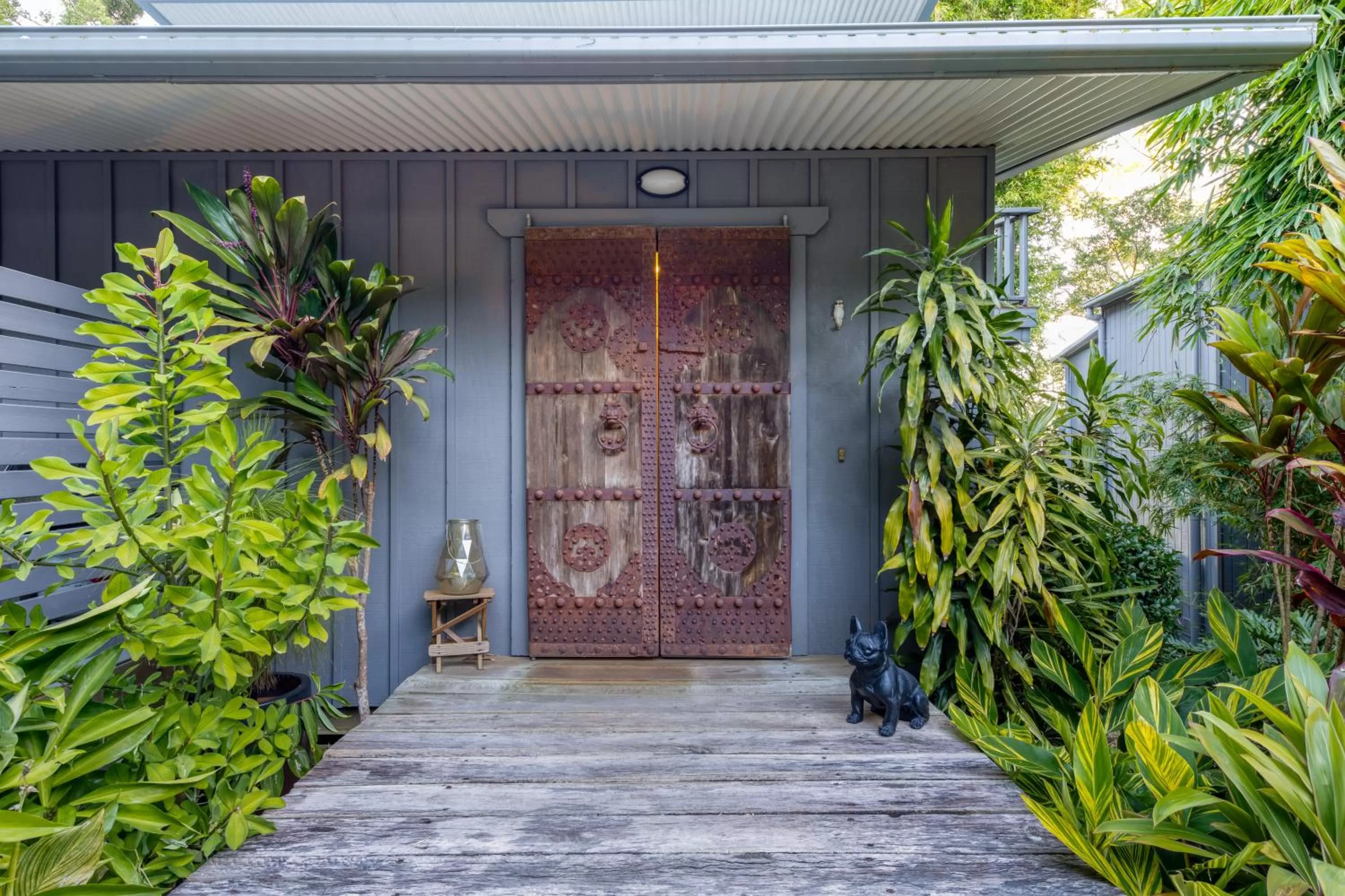 Property building in Taman Sari Luxury Private Pavilions - Pet Friendly Accomodation