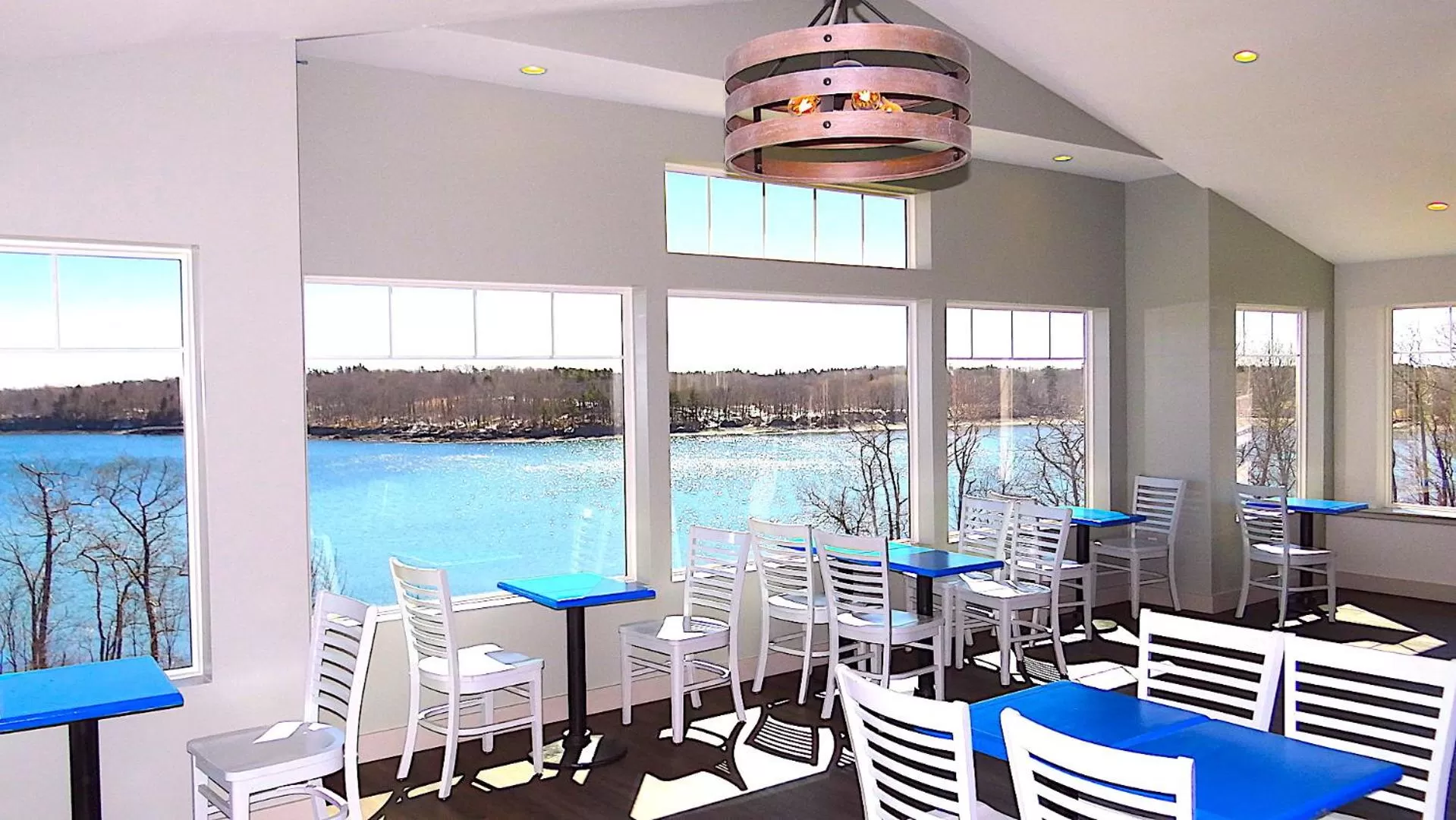 Breakfast in Ledges By the Bay