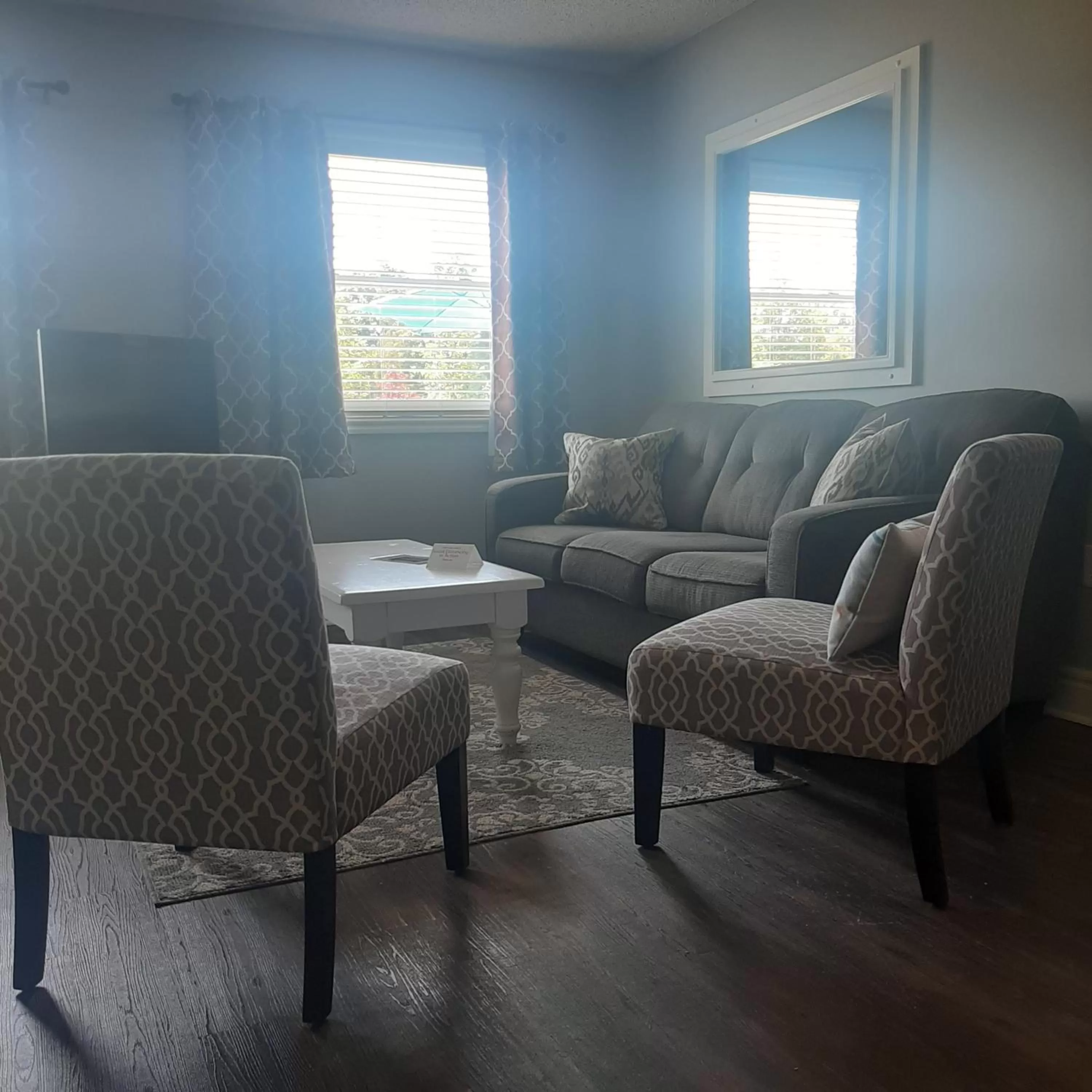 Seating area in THE ASHWOOD INN