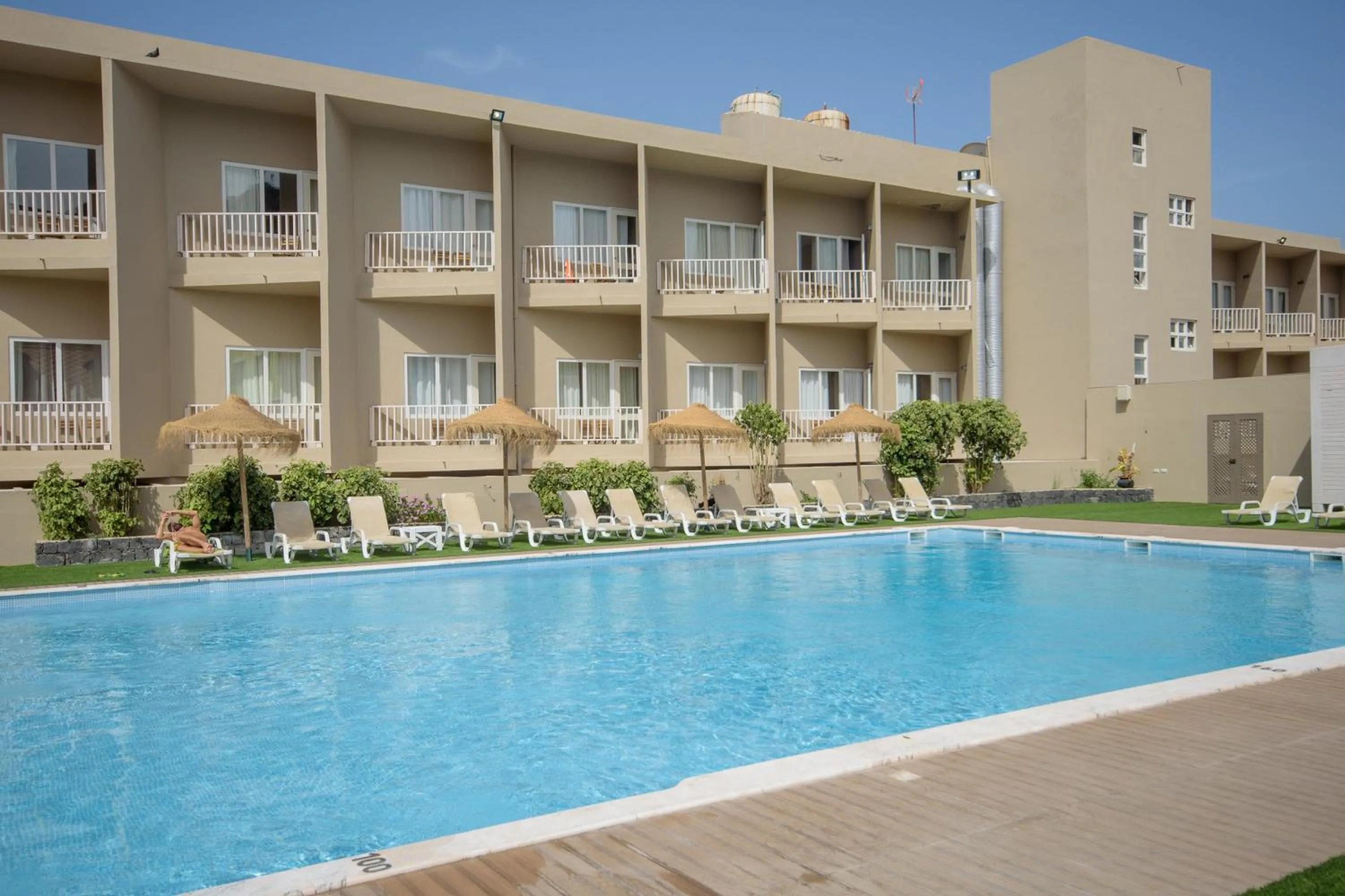 Property building in Oasis Porto Grande