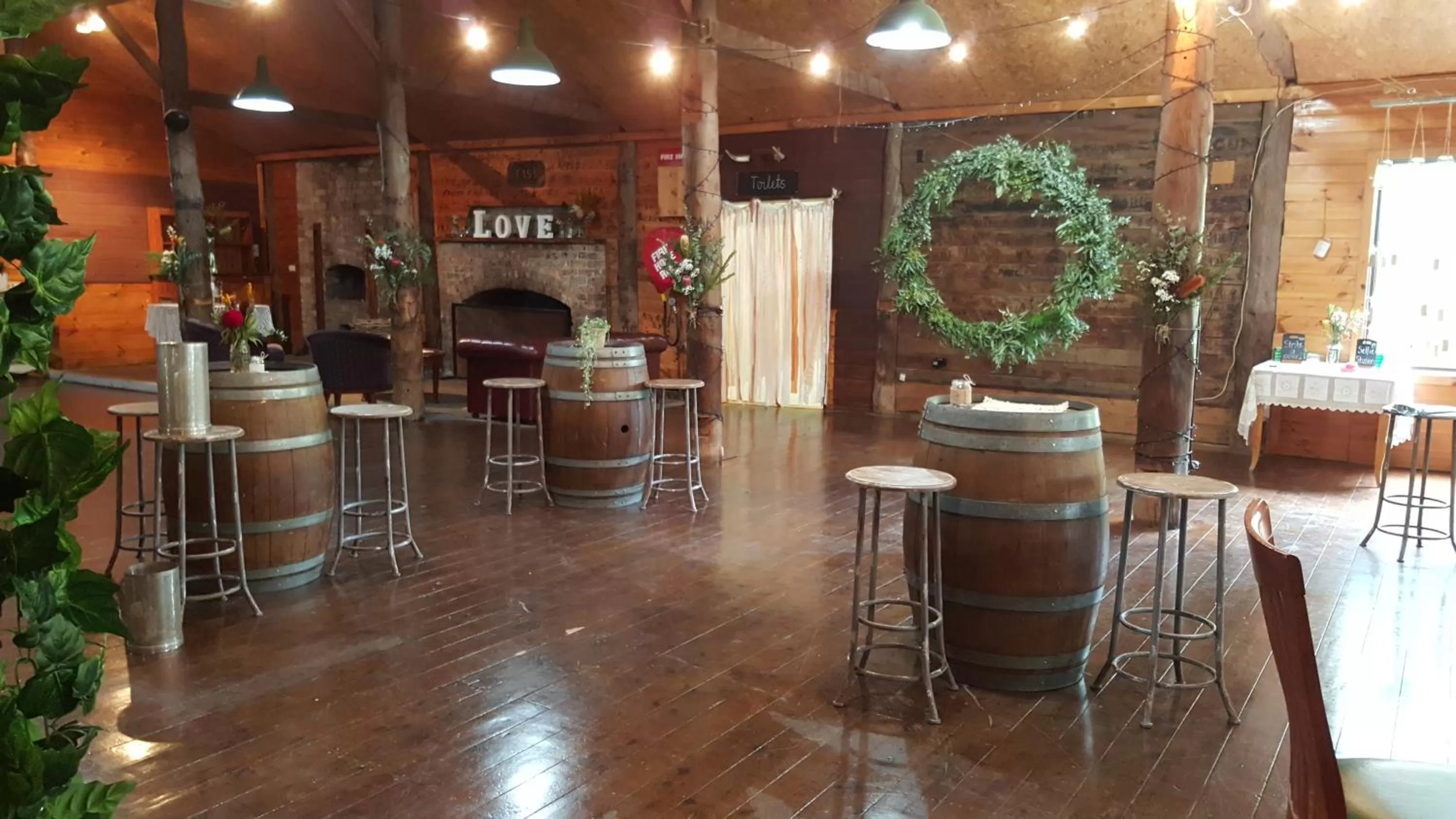 Lounge or bar in Kangaroo Valley Golf and Country Retreat