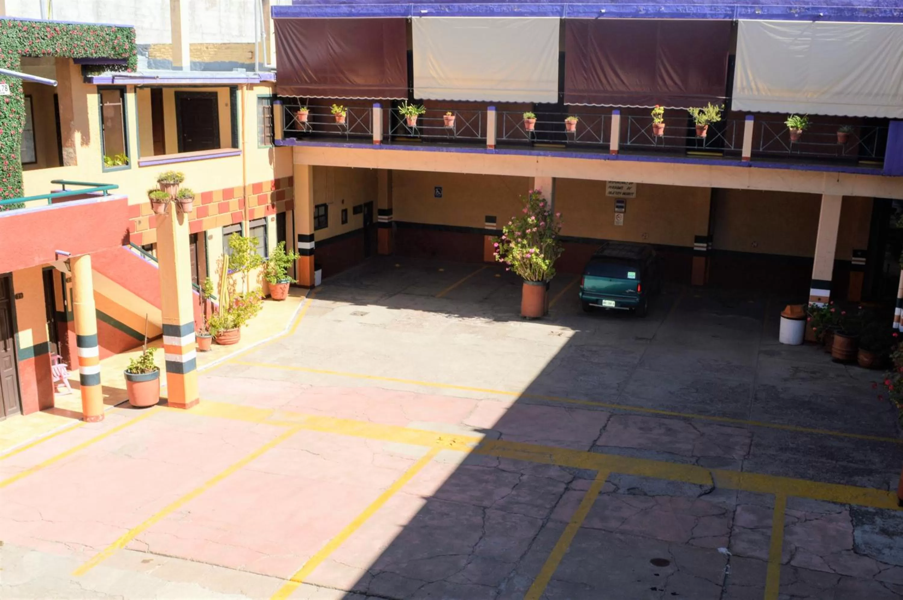 Area and facilities in Hotel Colonial