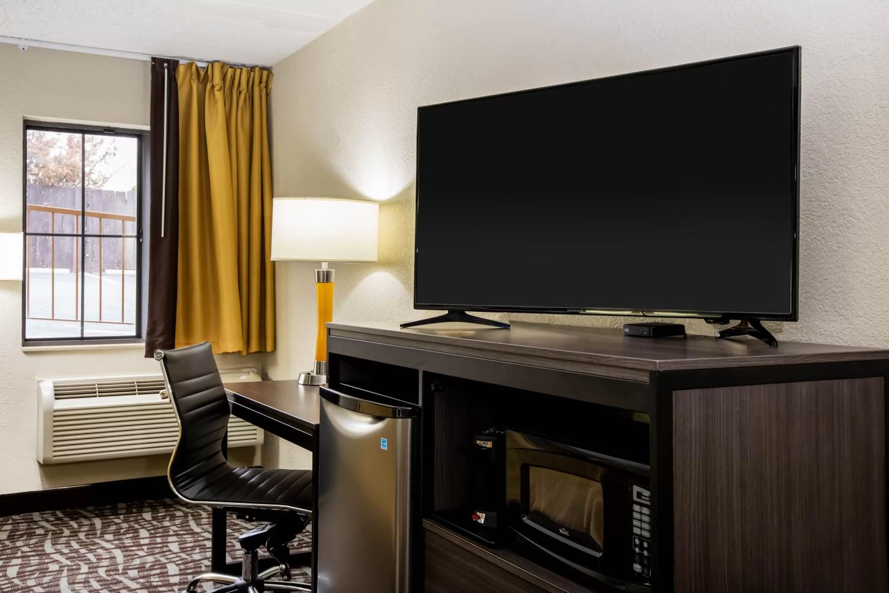 TV/Entertainment Center in Super 8 by Wyndham Wichita East