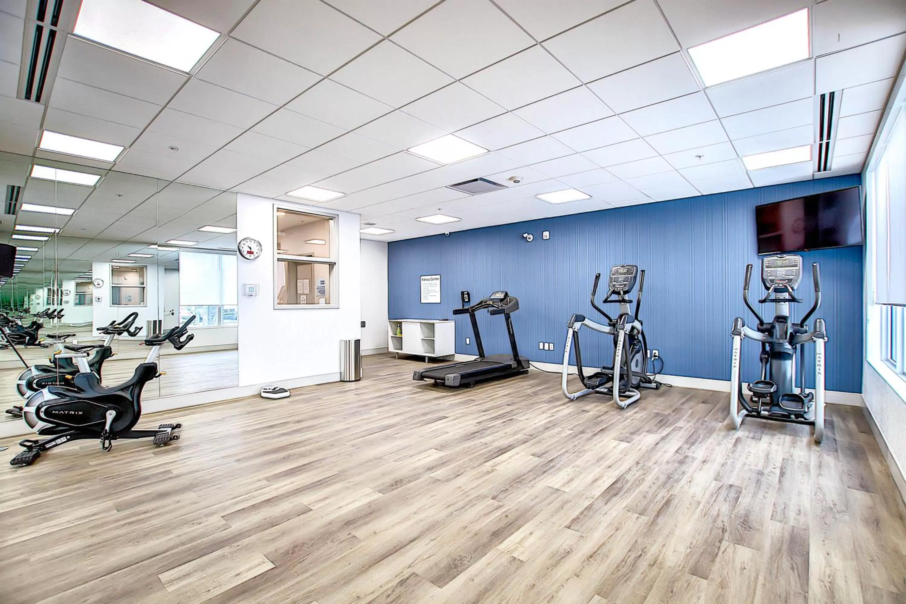 Spa and wellness centre/facilities in Holiday Inn Express & Suites - Calgary Airport Trail NE by IHG