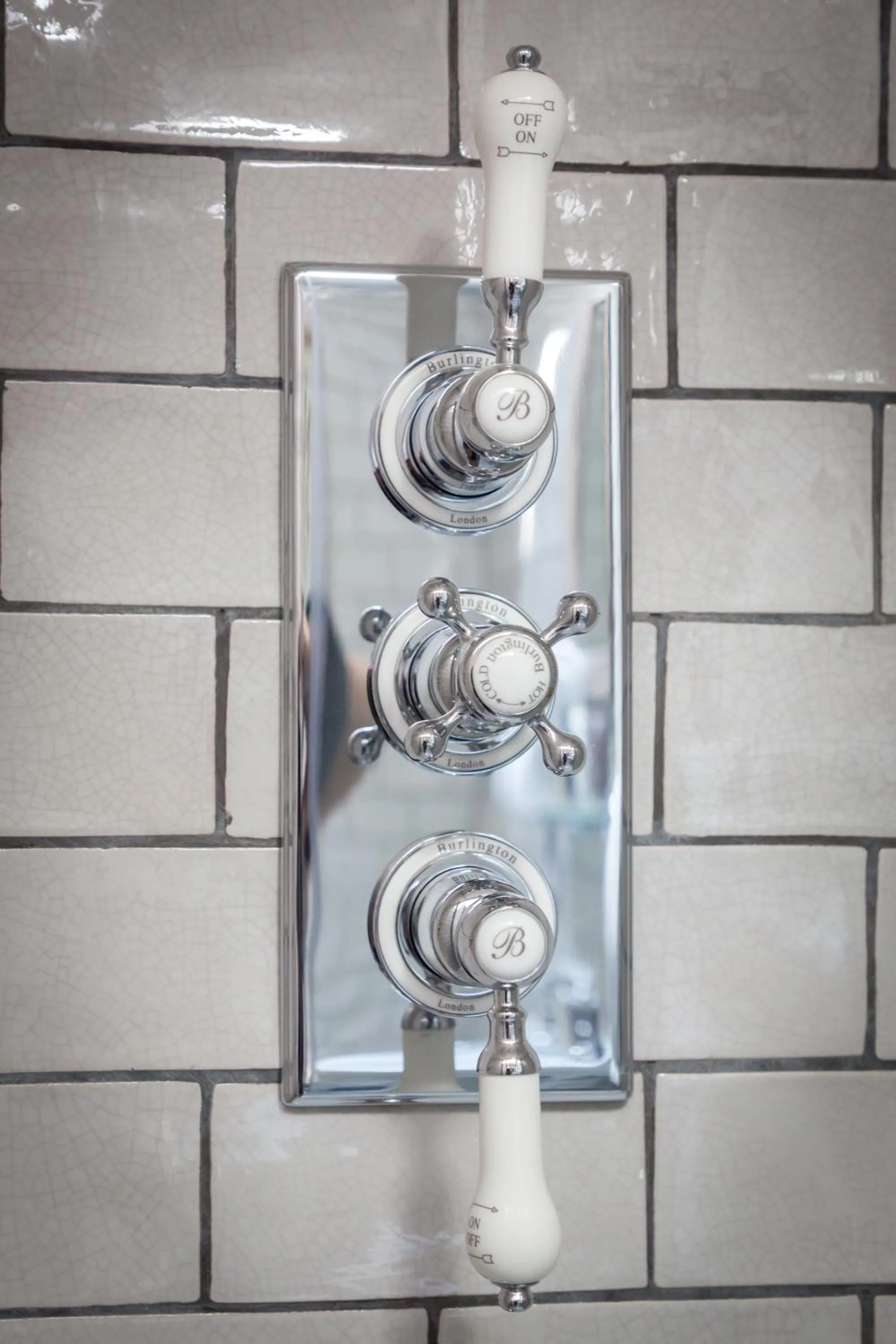 Bathroom in The Lion Bicester