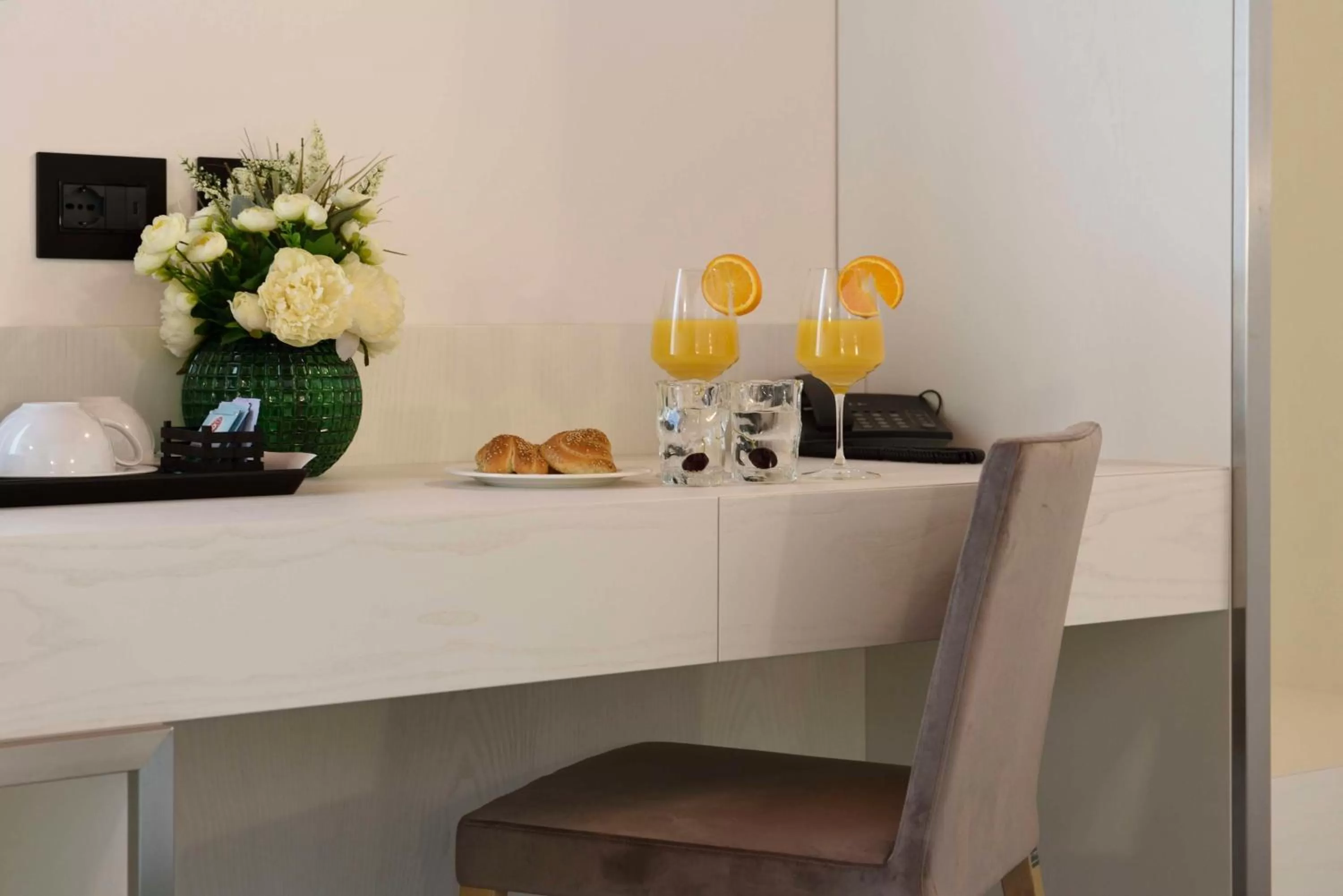 Bedroom in Best Western Hotel Principe di Lampedusa