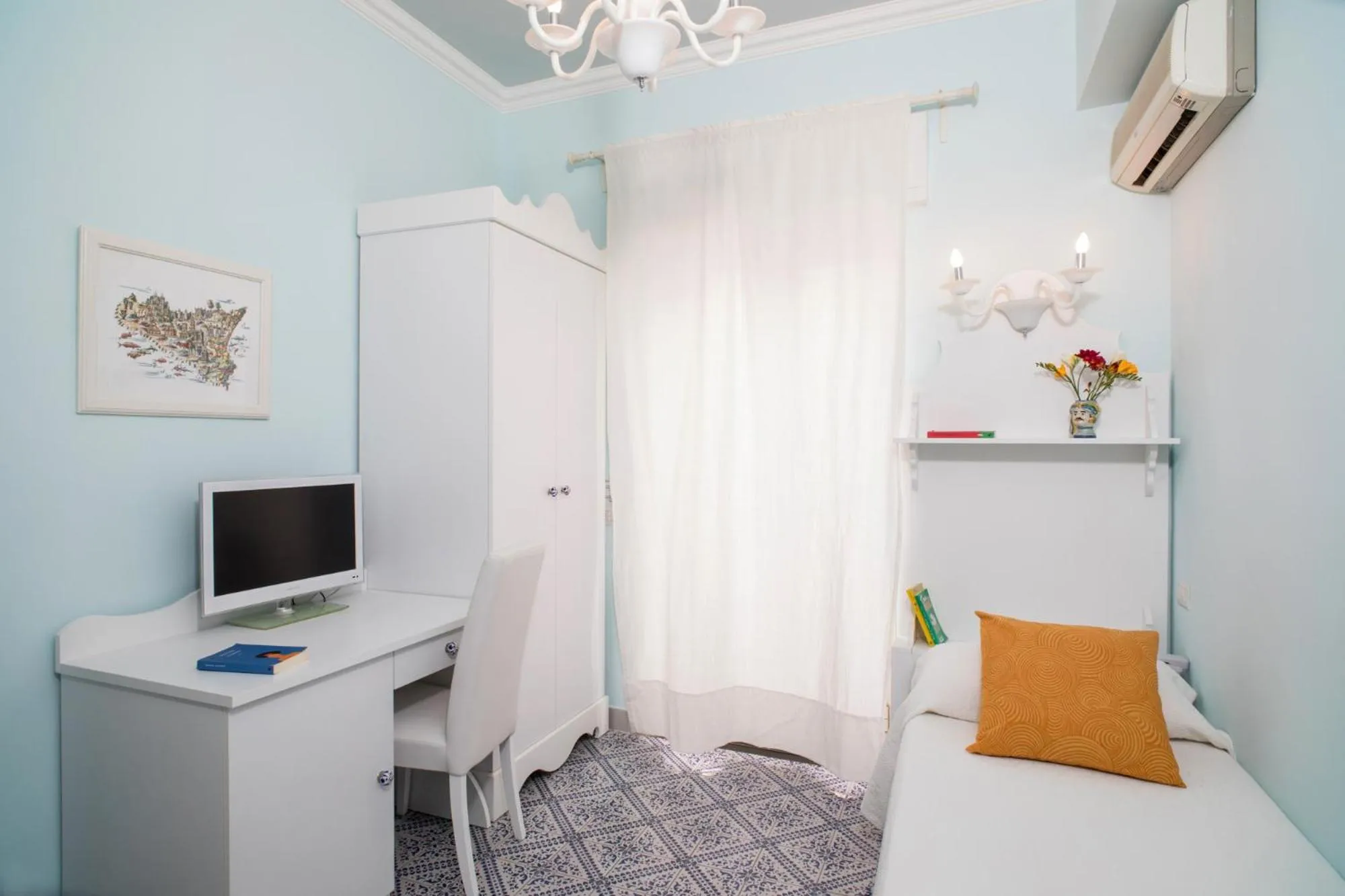 Bedroom in Hotel Villa Nefele
