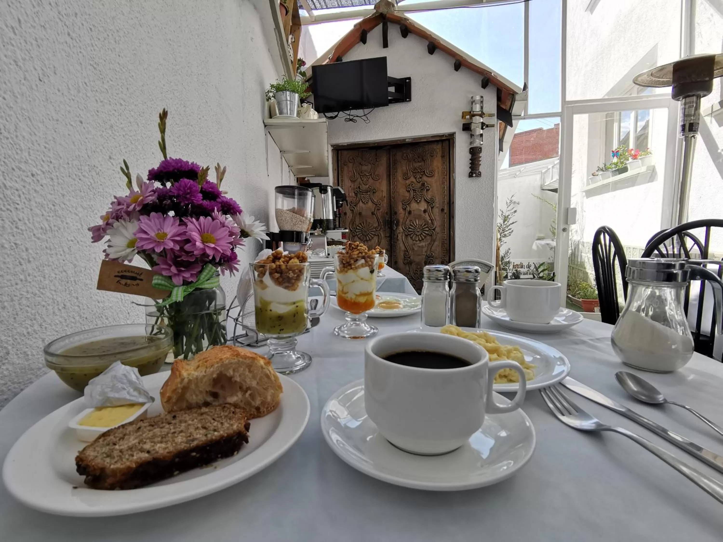 Buffet breakfast in Casa Fusion Hotel Boutique