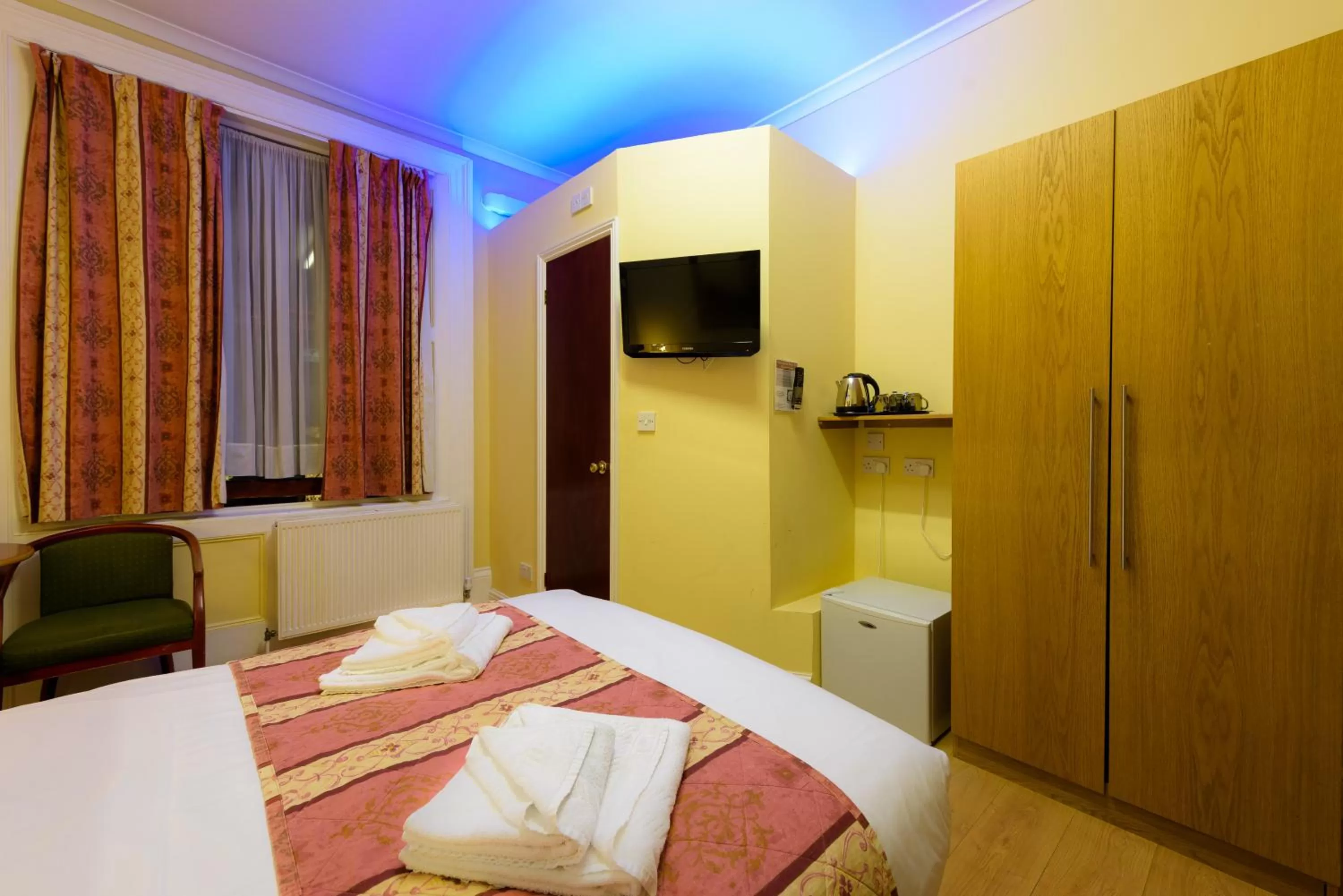 Bedroom, Bed in Shakespeare Hotel