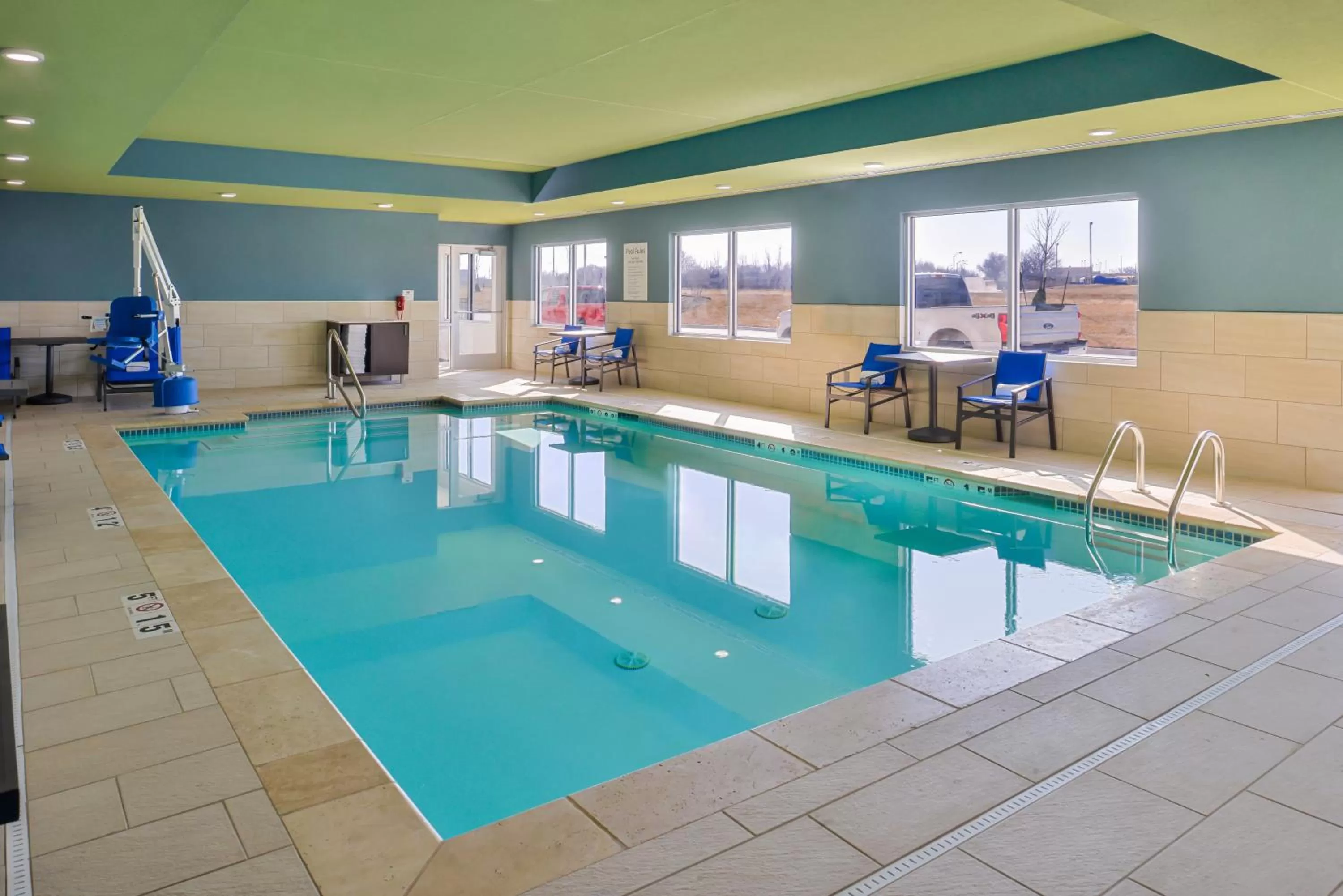 Swimming pool in Holiday Inn Express & Suites - Kansas City - Lee's Summit by IHG