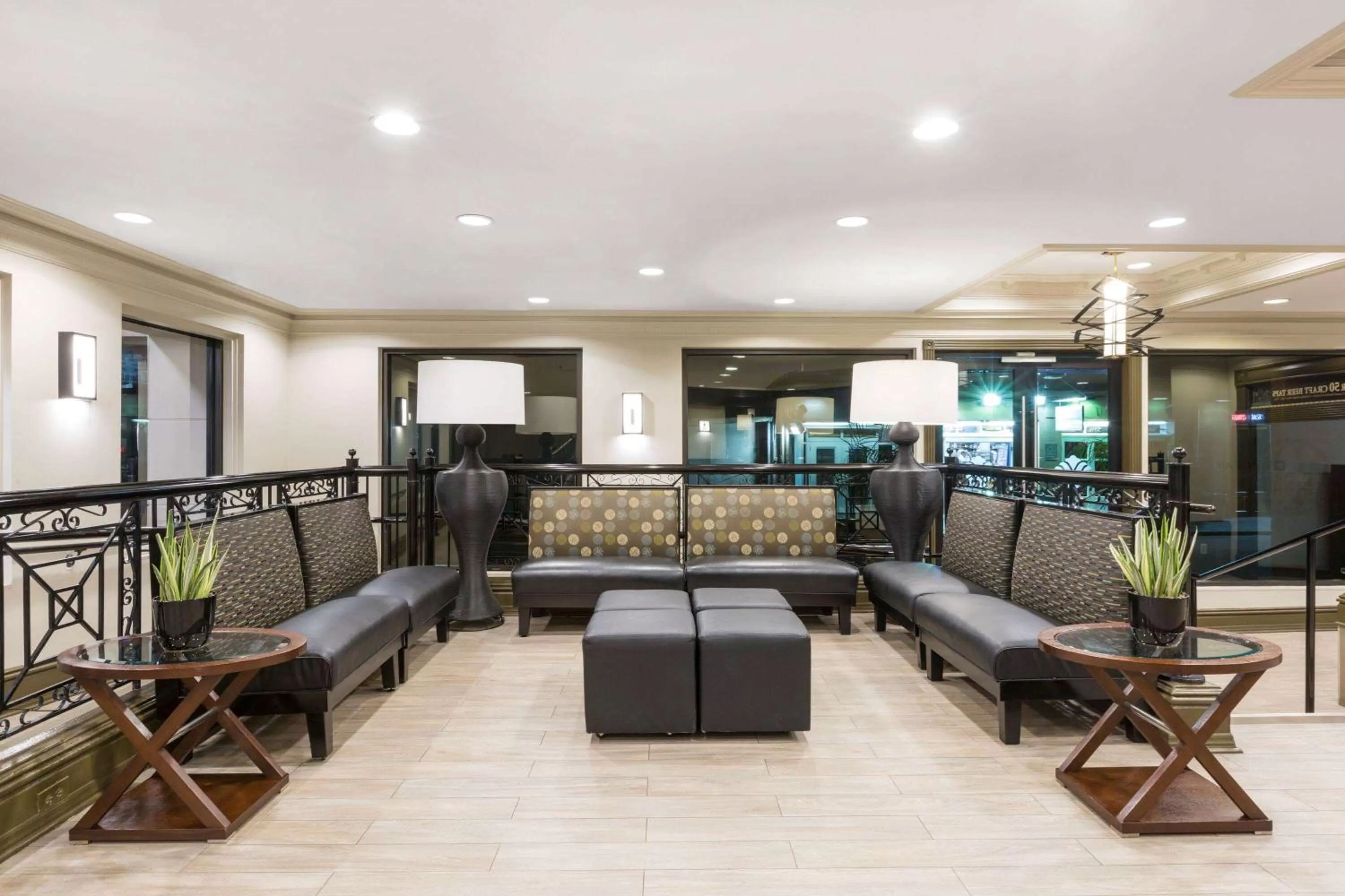 Lobby or reception in Wyndham New Orleans French Quarter