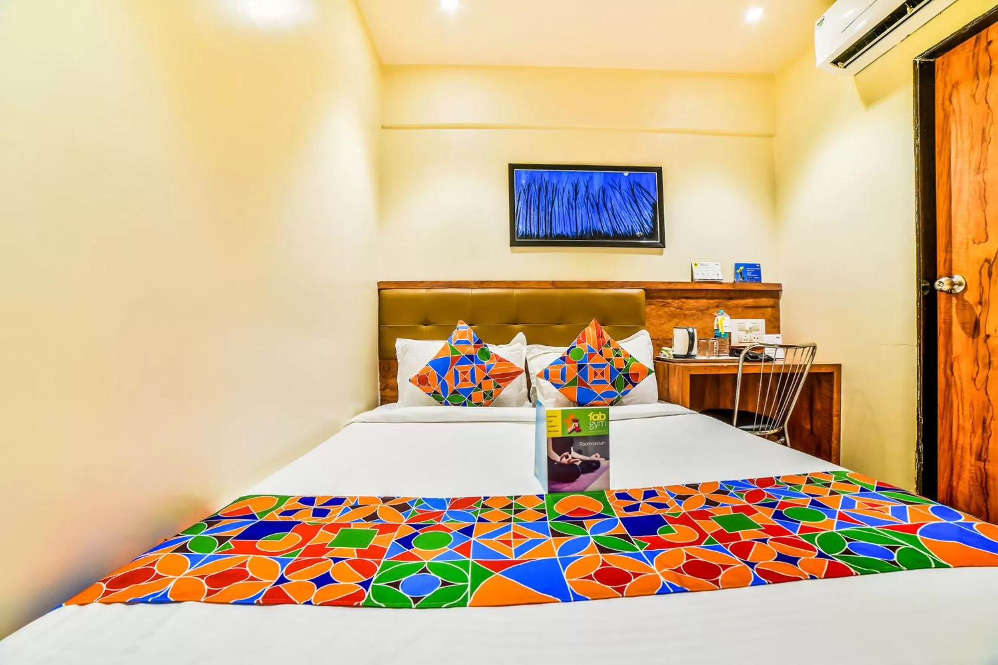 Bed in Via Deluxe Comfort - Nr Kokilaben Hospital