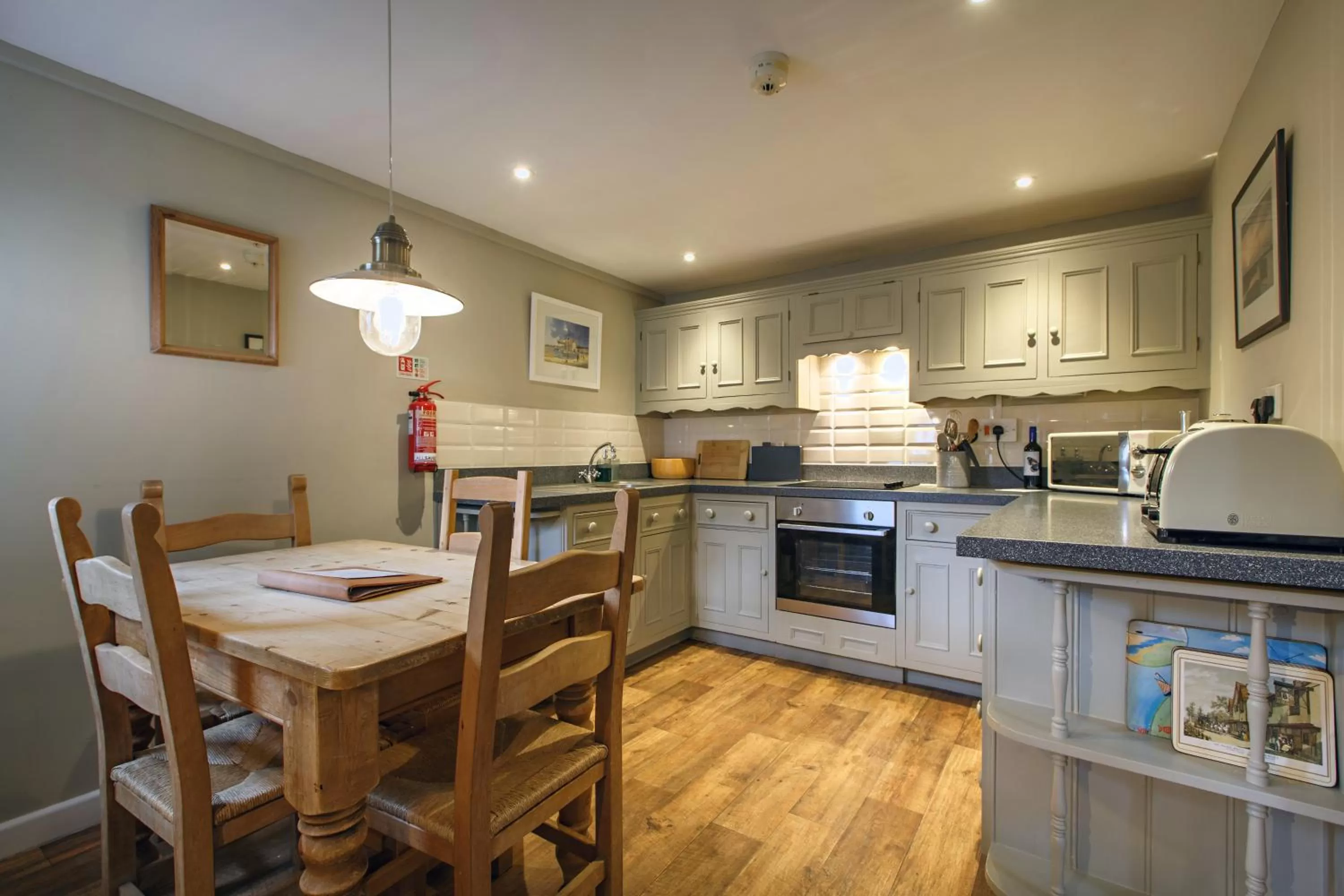 Bedroom, Kitchen/Kitchenette in Cley Windmill