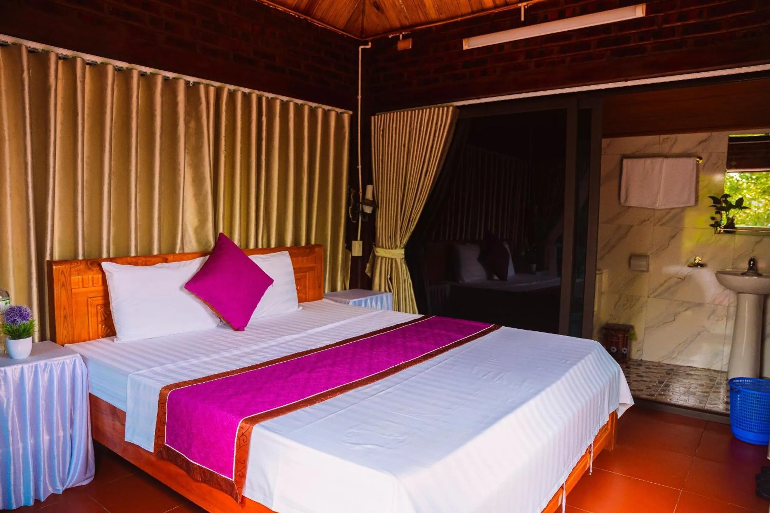 Bed in Tam Coc Cat Luong Homestay