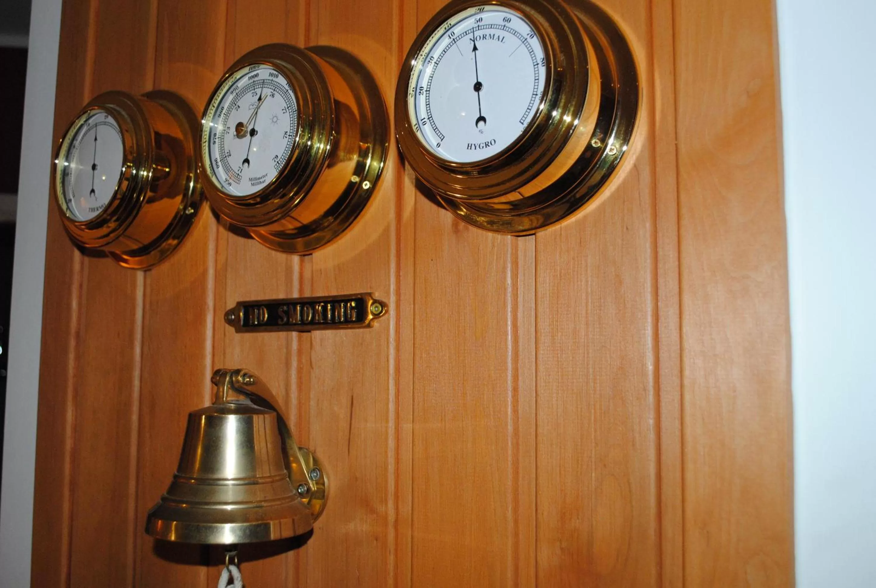 Decorative detail in Alex Maja