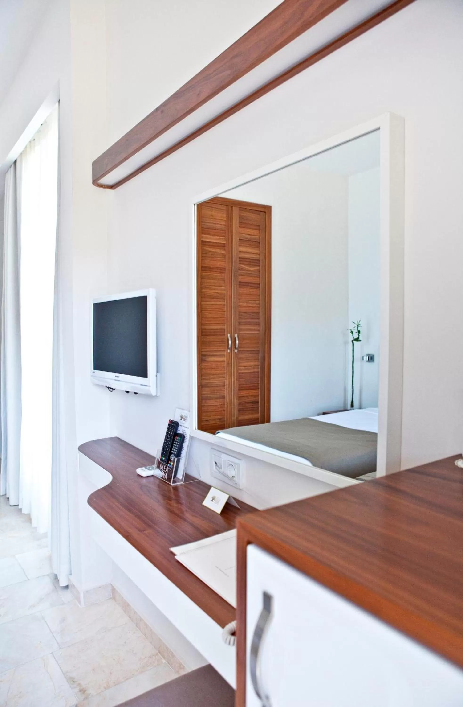 Standard Twin Room with Partial Sea View in Olea Nova Hotel