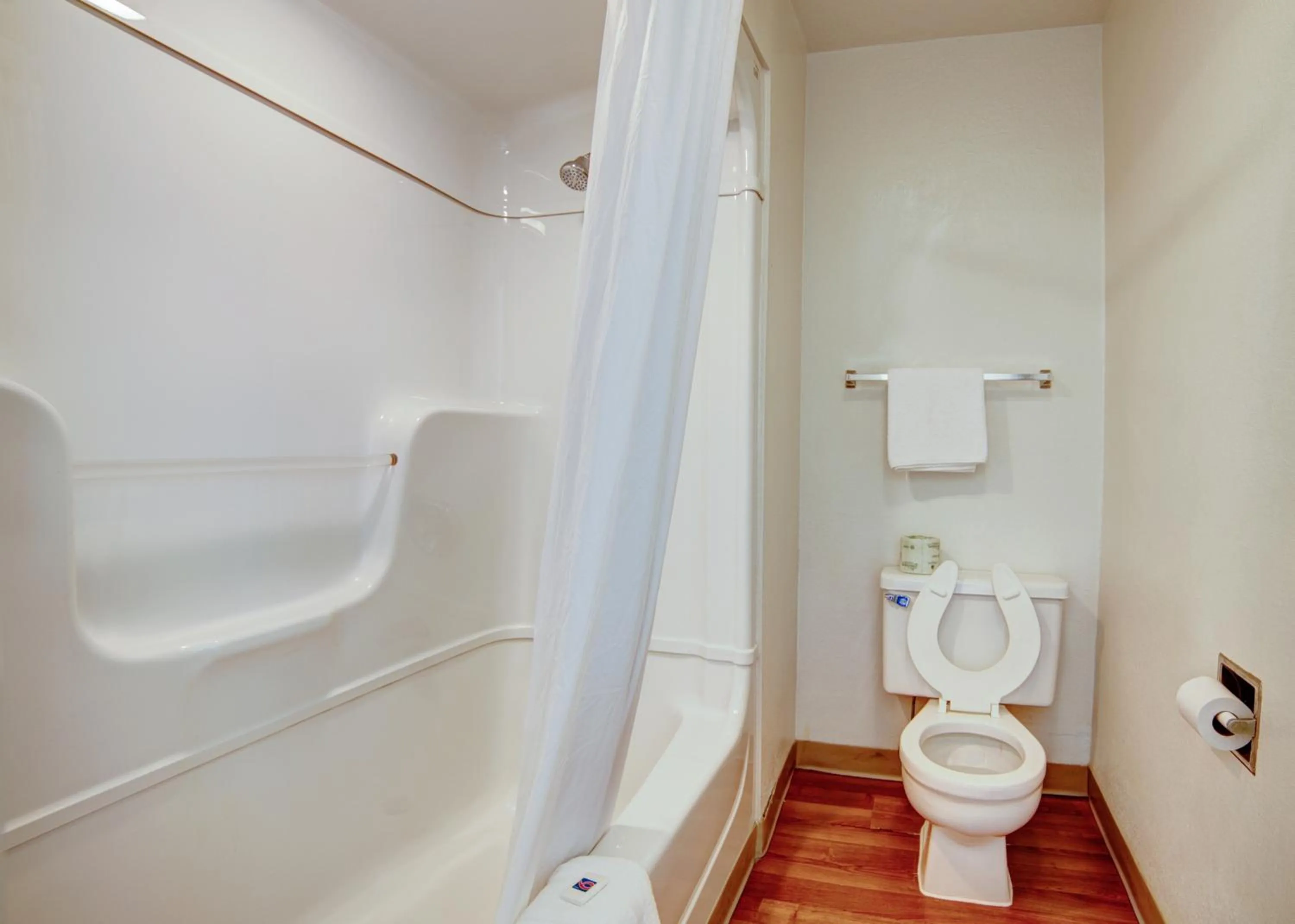 Bathroom in Super 7 Inn