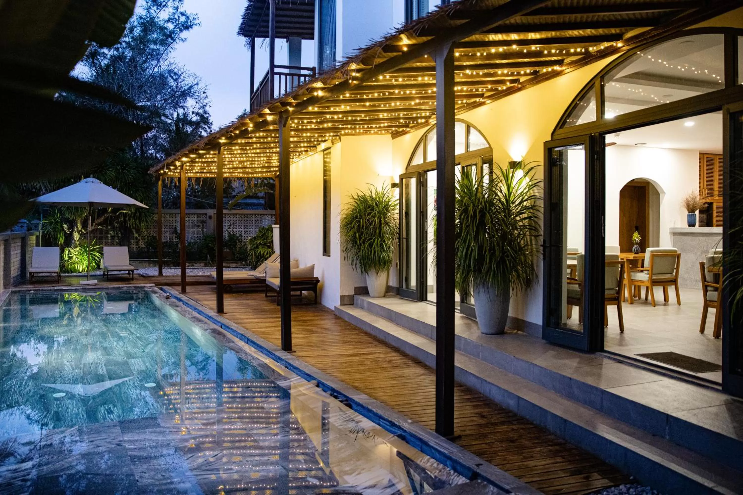 Swimming pool in The Watermark Beachside Hotel