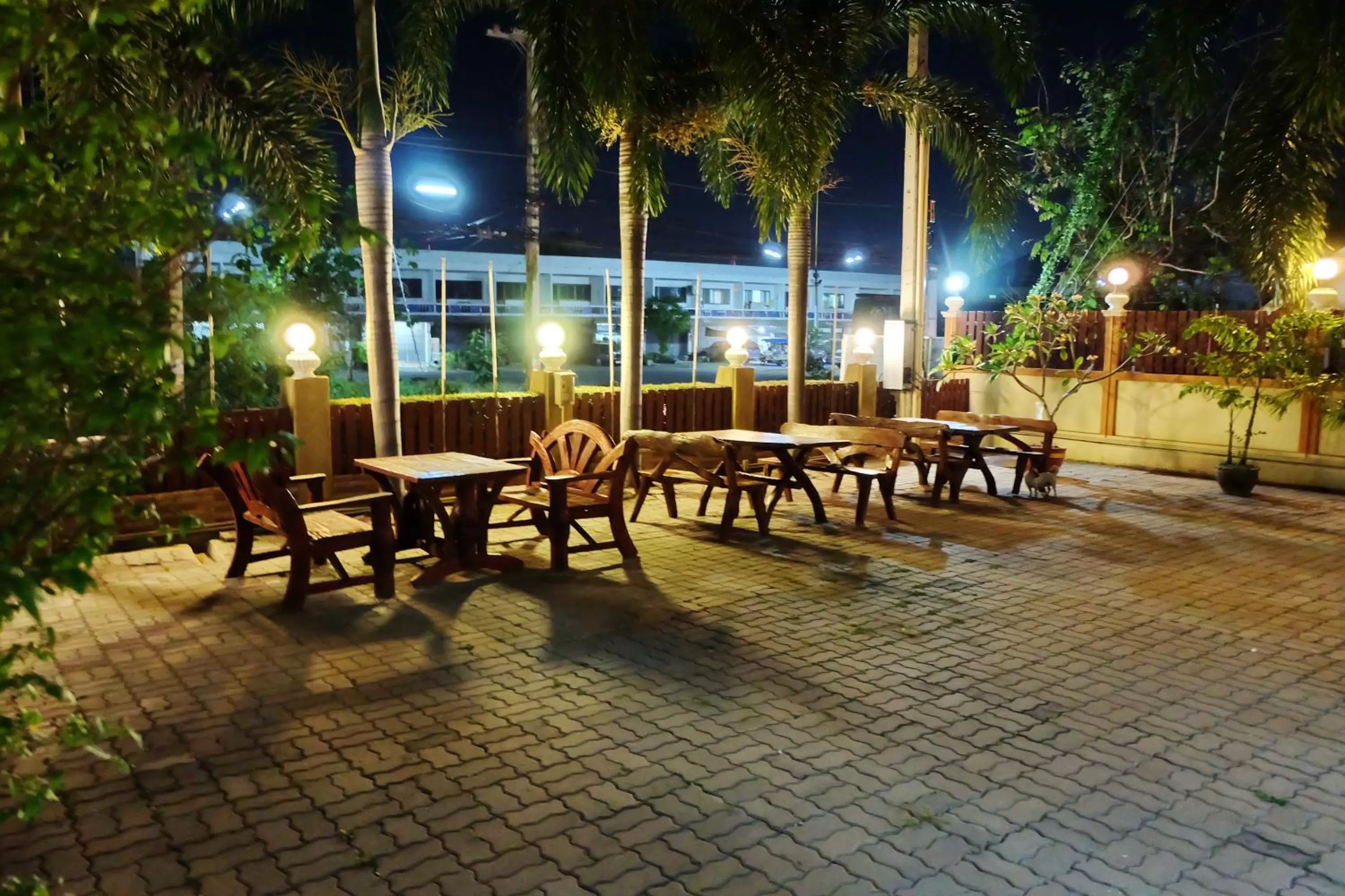 Property building, Restaurant/Places to Eat in Siam House Interplace