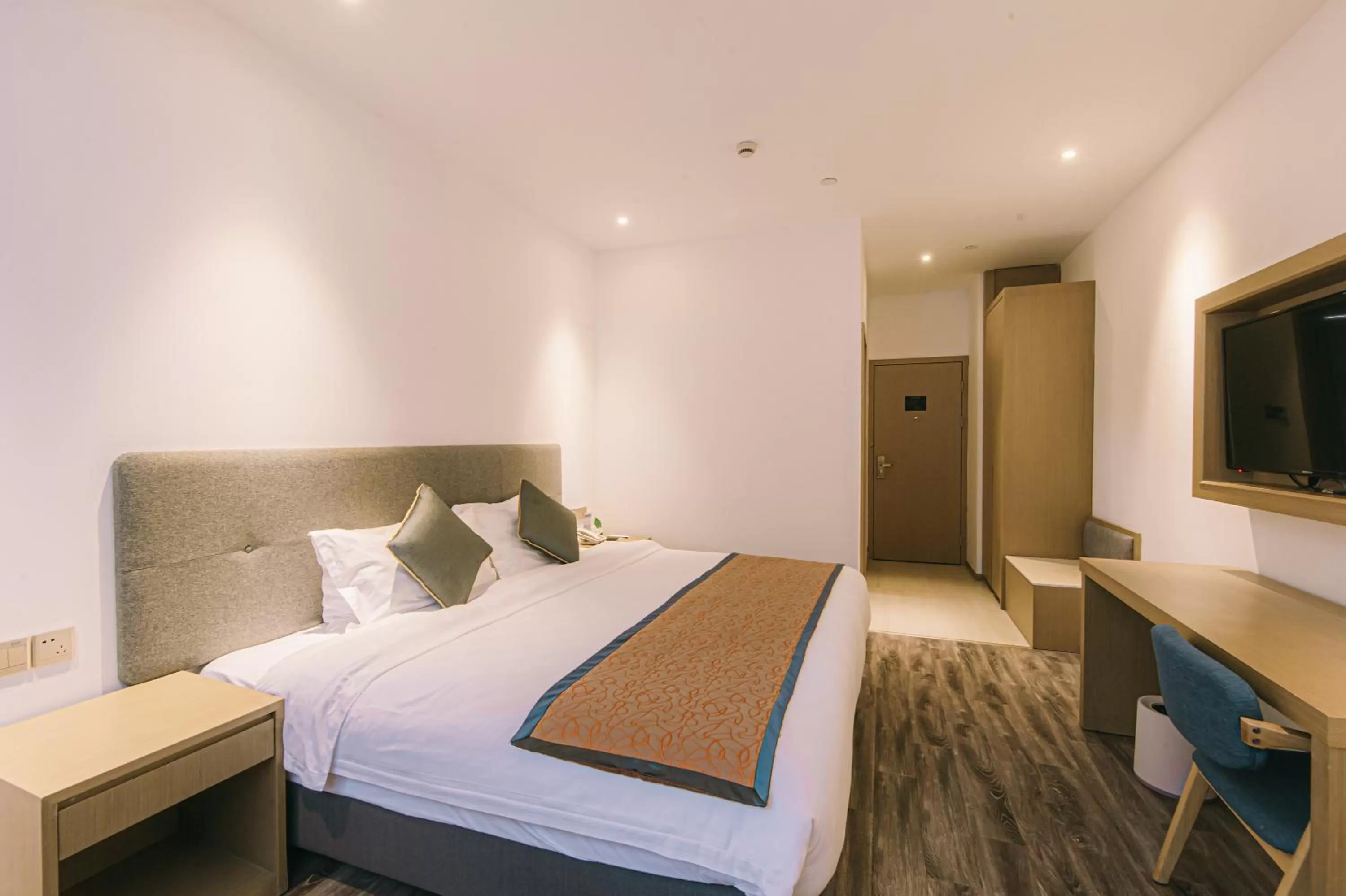 Bed in Shanghai JOYFUL YARD Hotel