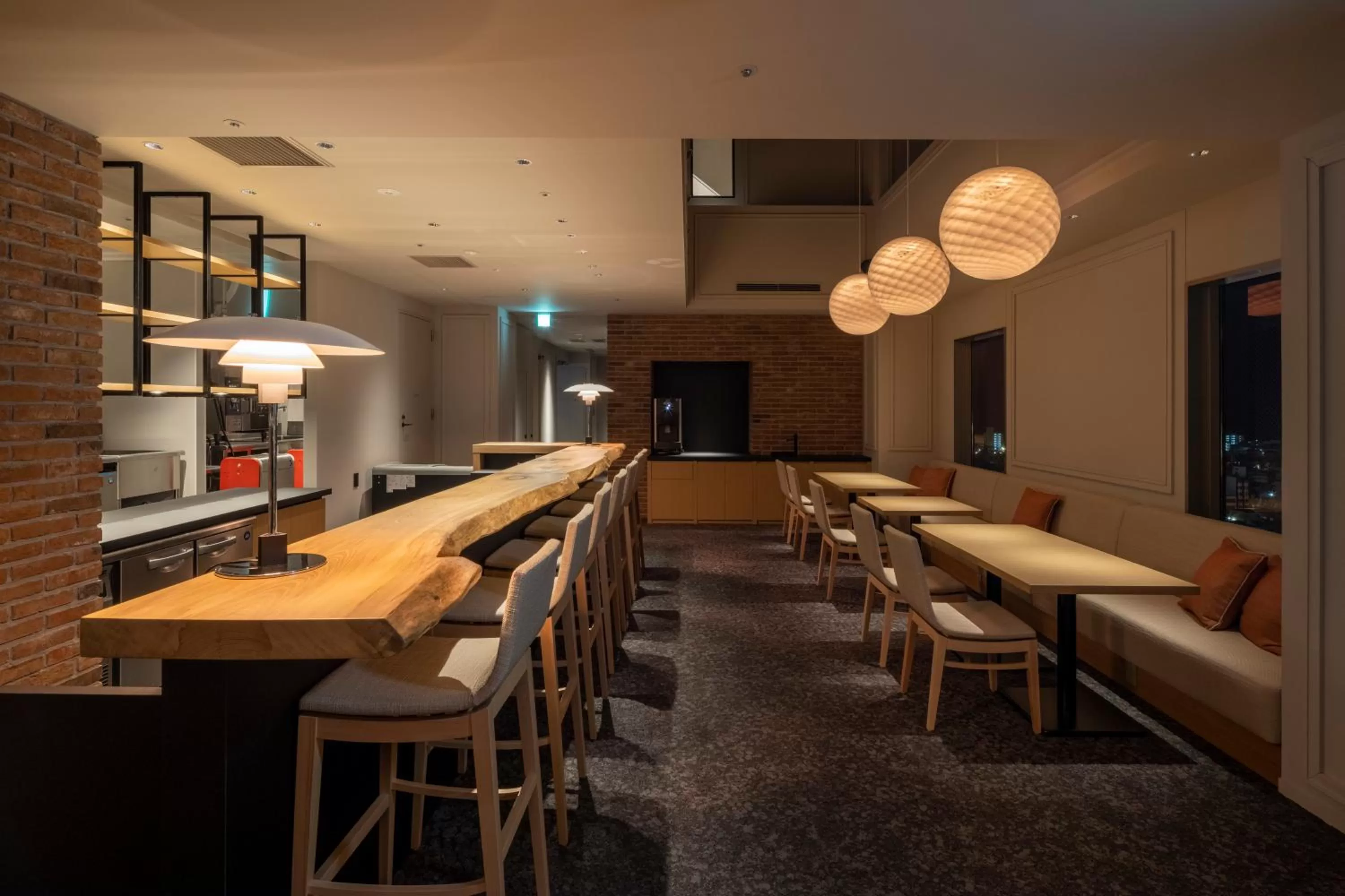 Lounge or bar in Tokyu Stay Hakodate Asaichi Akarinoyu