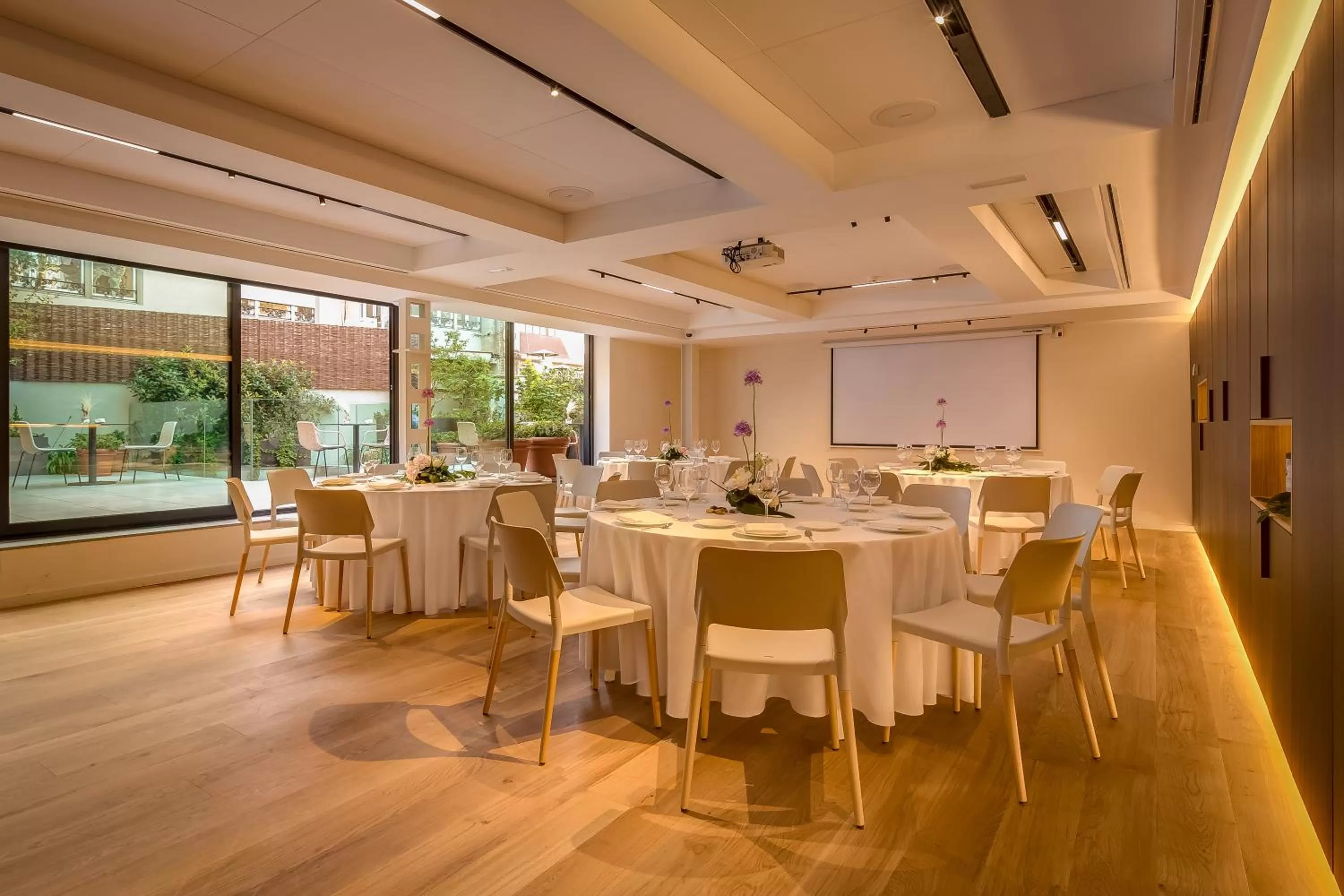 Food and drinks in Ohla Eixample