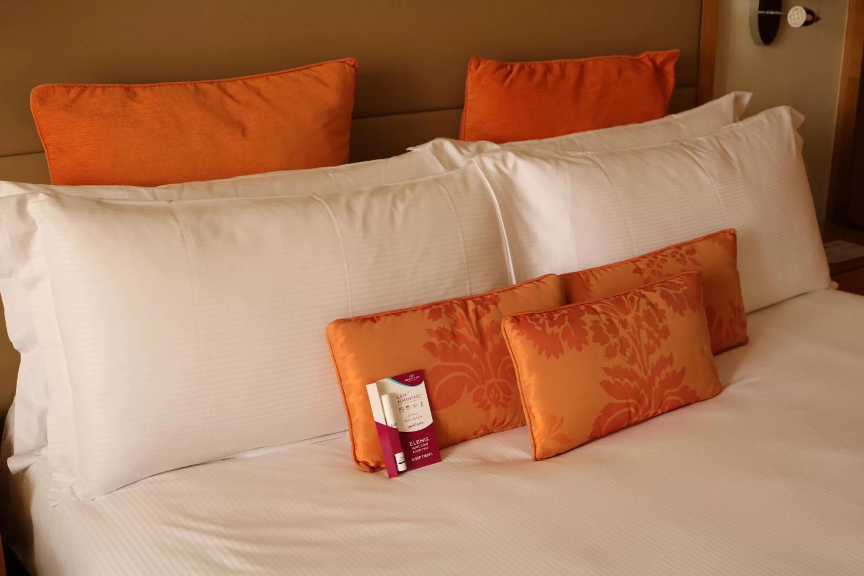 Photo of the whole room, Bed in Crowne Plaza Sohar by IHG