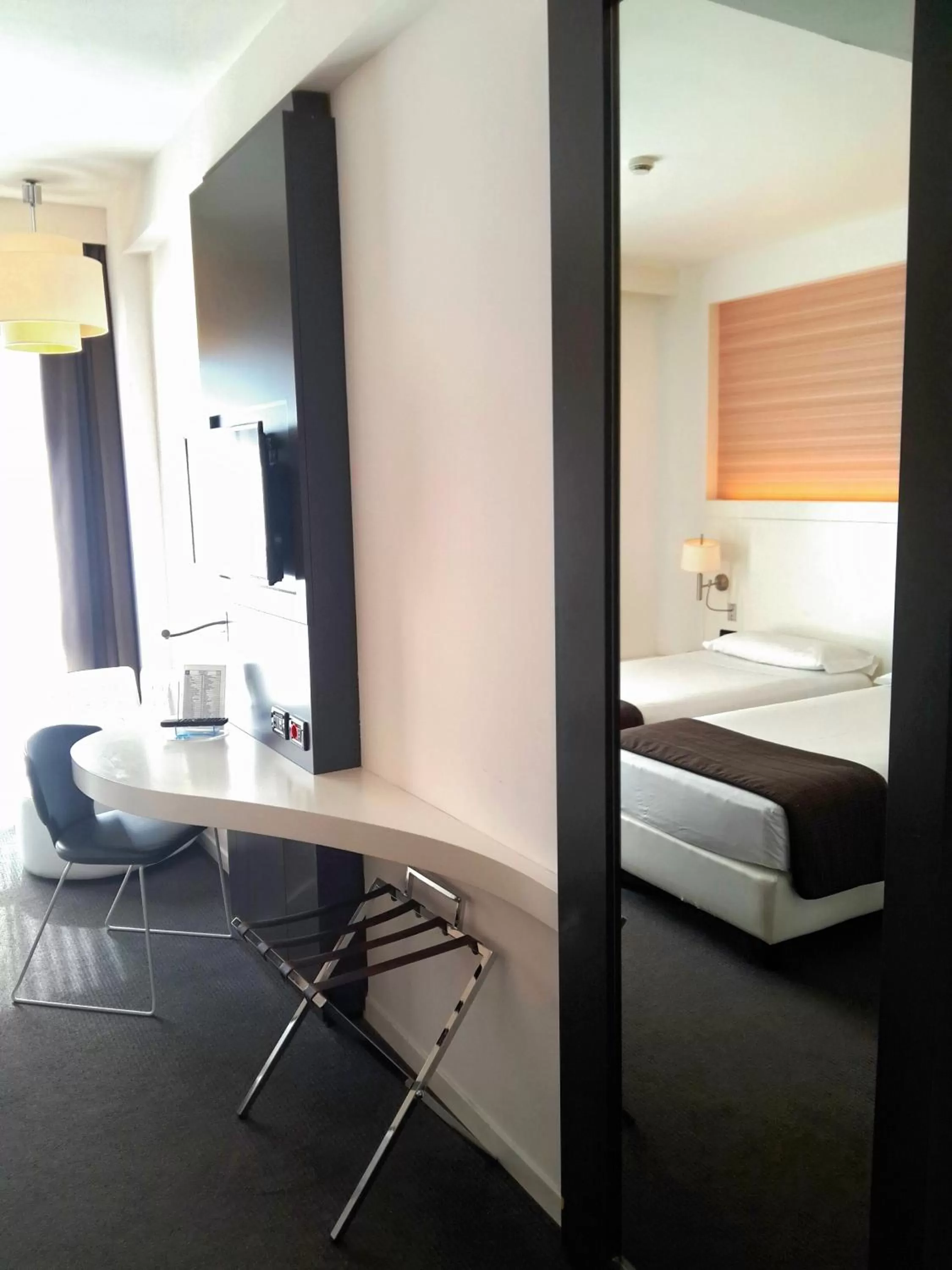 Photo of the whole room, Bed in iH Hotels Roma Z3