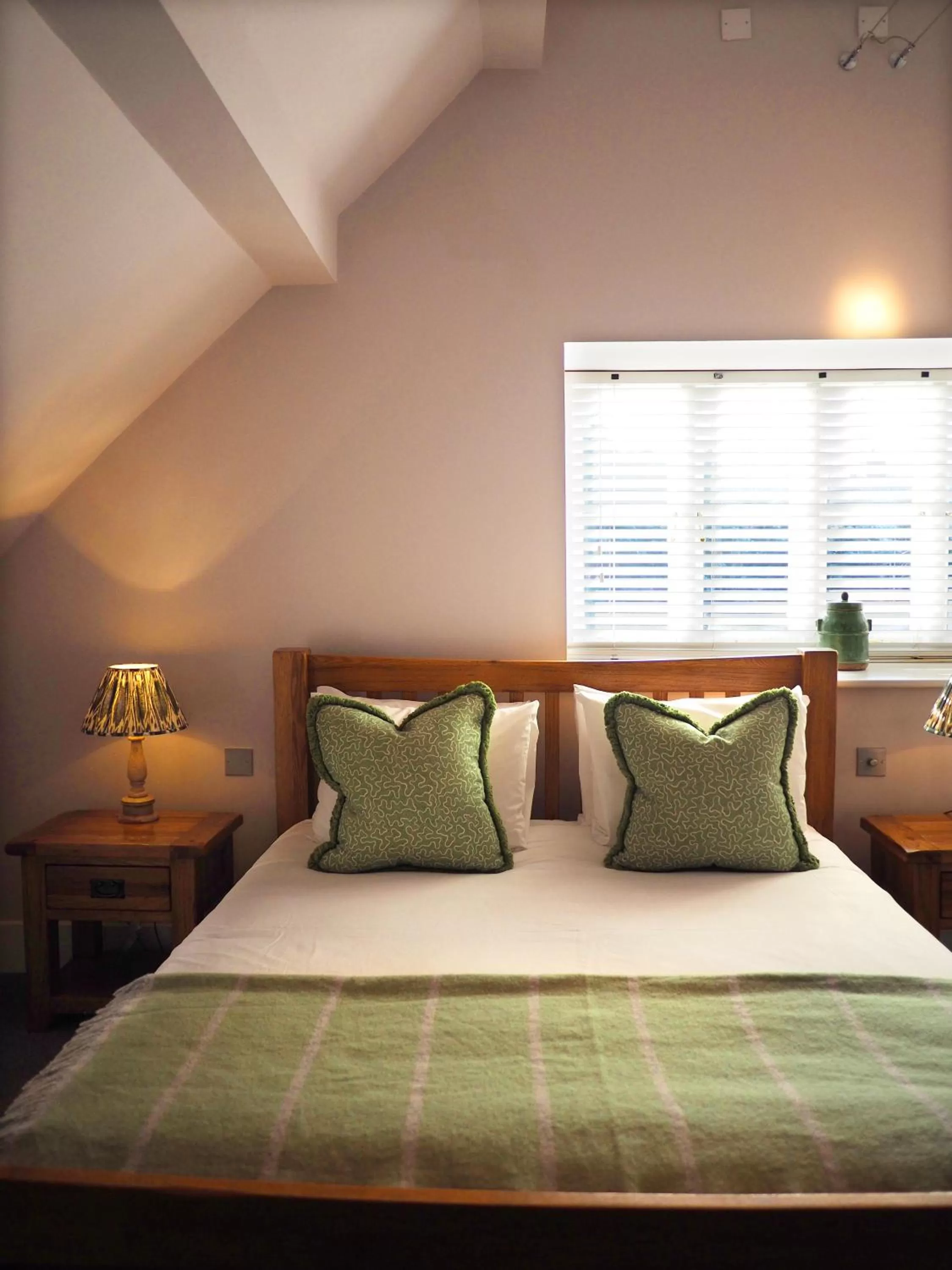 Bed in Bear and Ragged Staff