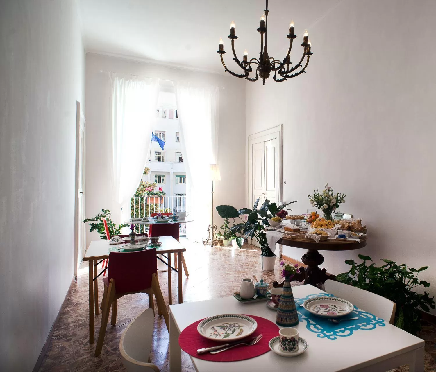 Communal lounge/ TV room in Home47