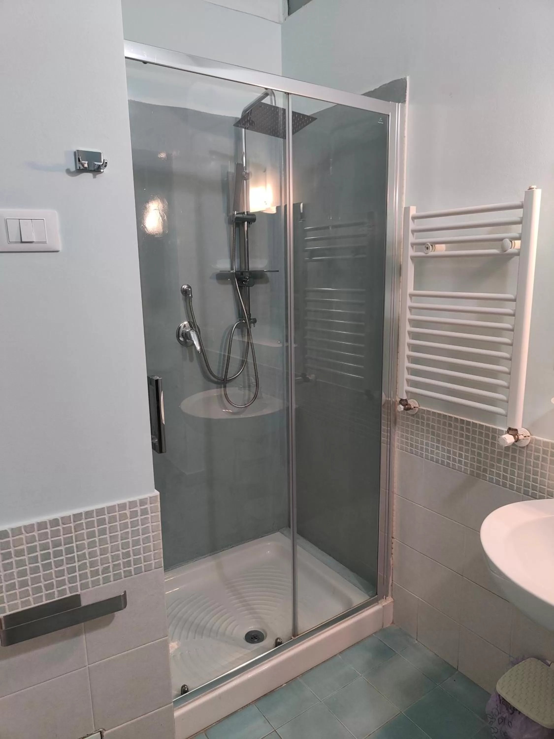 Shower in B&B Palazzo Corvino