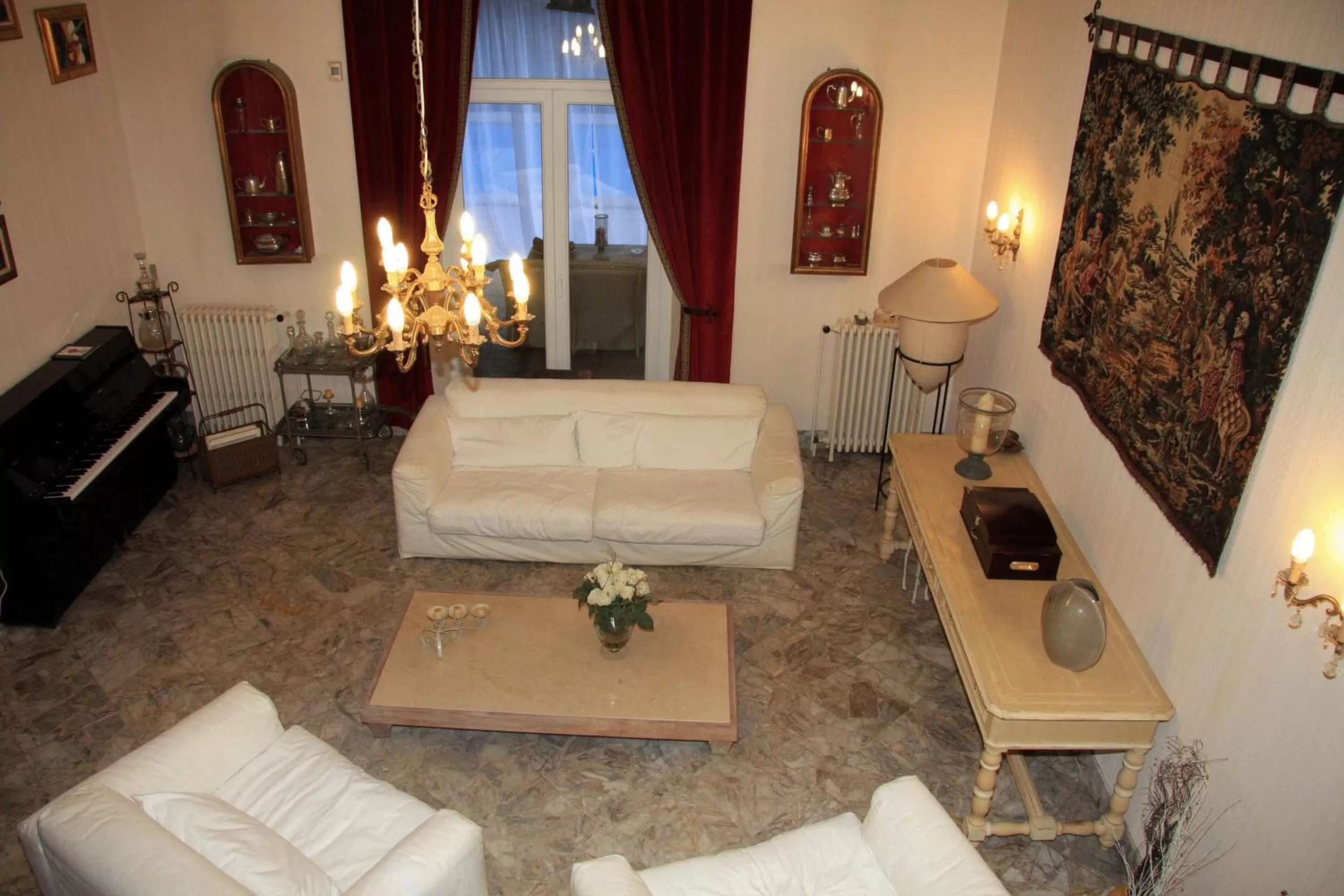 Lounge or bar, Bed in Château la Moune